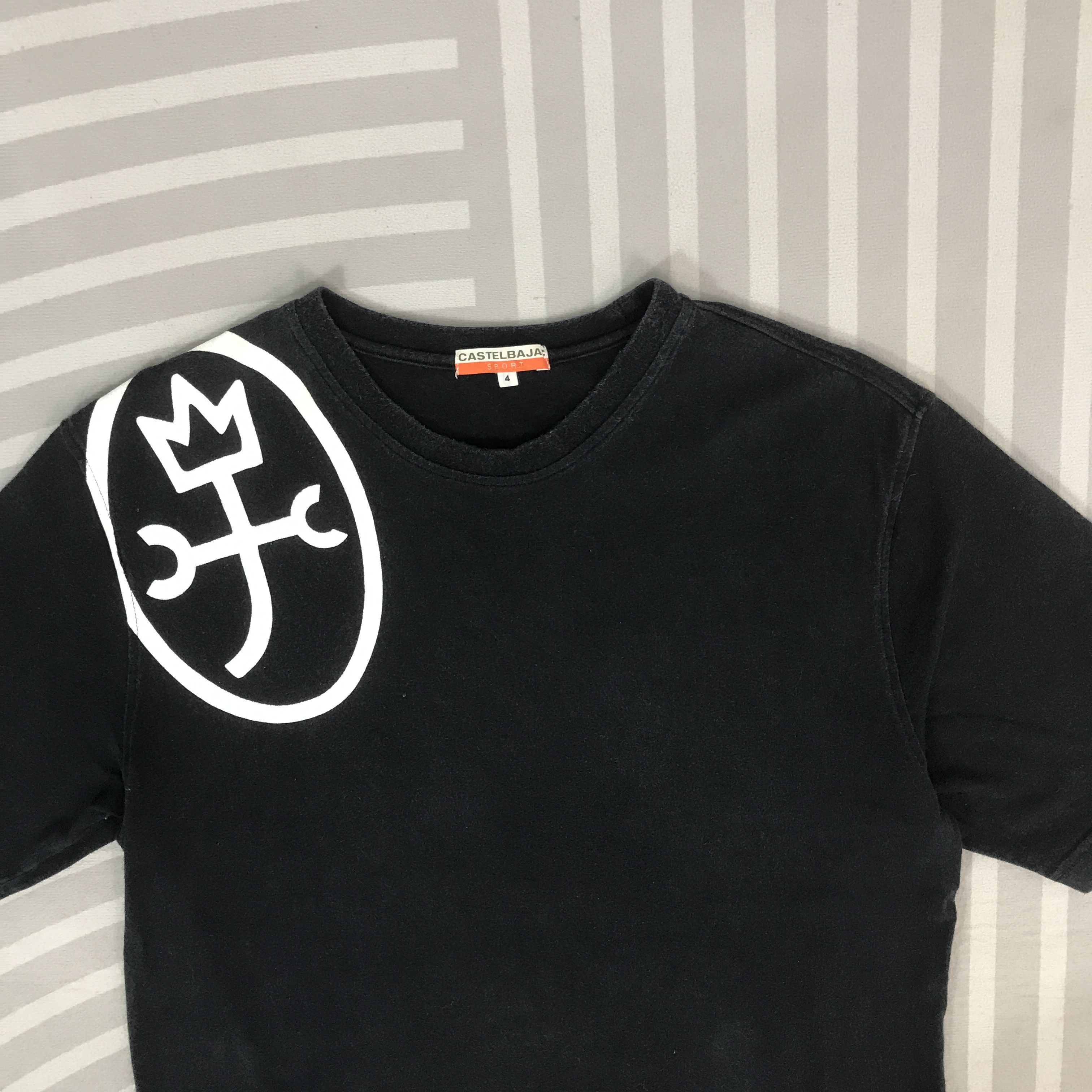 Jean Charles De Castelbajac Vintage Castelbajac Black T-shirt Size US L / EU 52-54 / 3 - 2 Thumbnail