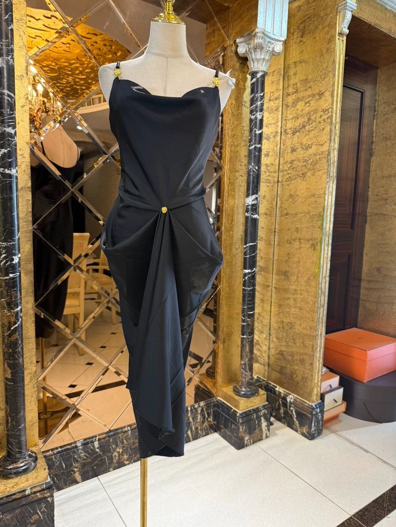 Versace Versace Black slip dress Size M / US 6-8 / IT 42-44 - 1 Thumbnail