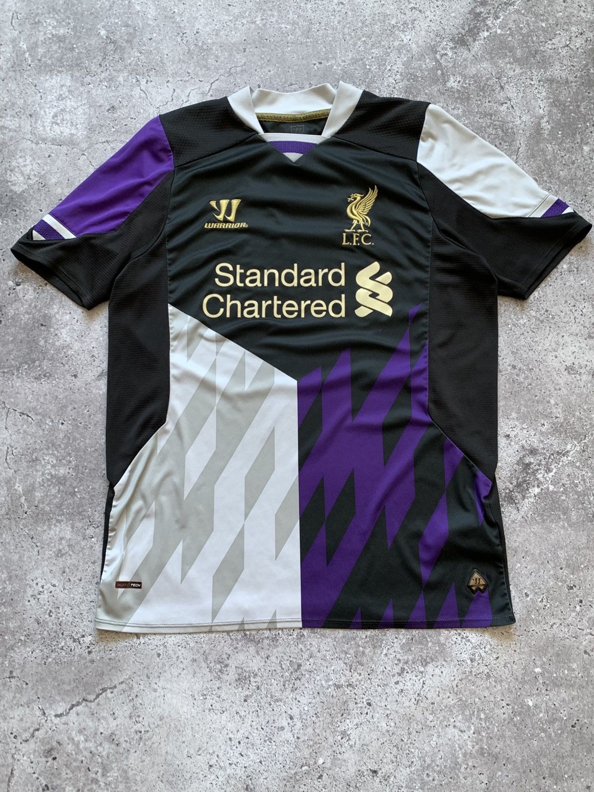 Warrior 🔥WARRIOR LIVERPOOL 2013 2014 AWAY SOCCER JERSEY Size US M / EU 48-50 / 2 - 2 Thumbnail