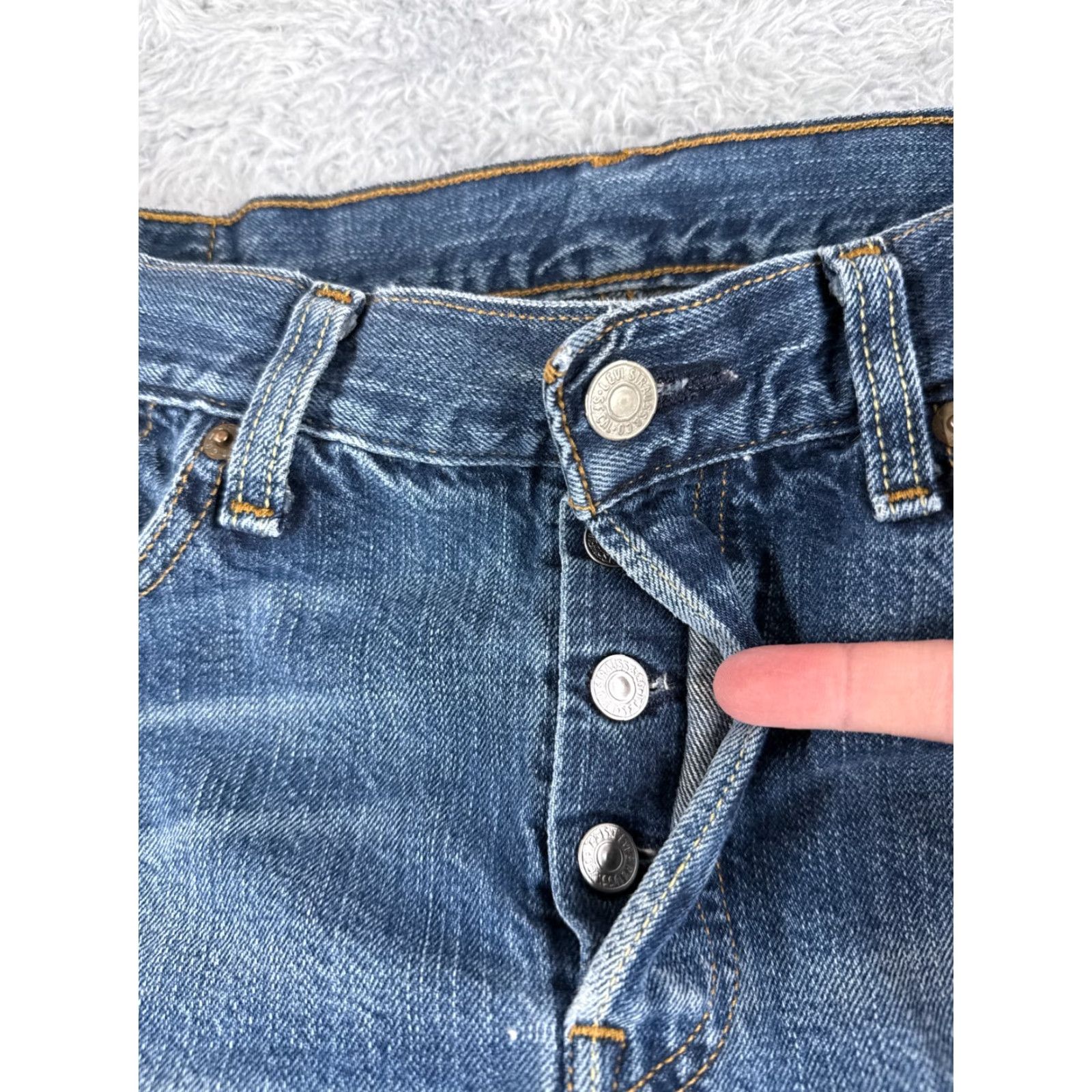 Levi's Levi's 501 Jeans Adult 30 Blue Distressed Cotton Button Fly Straight Regular 30x28 90s Mens Size US 30 / EU 46 - 5 Thumbnail