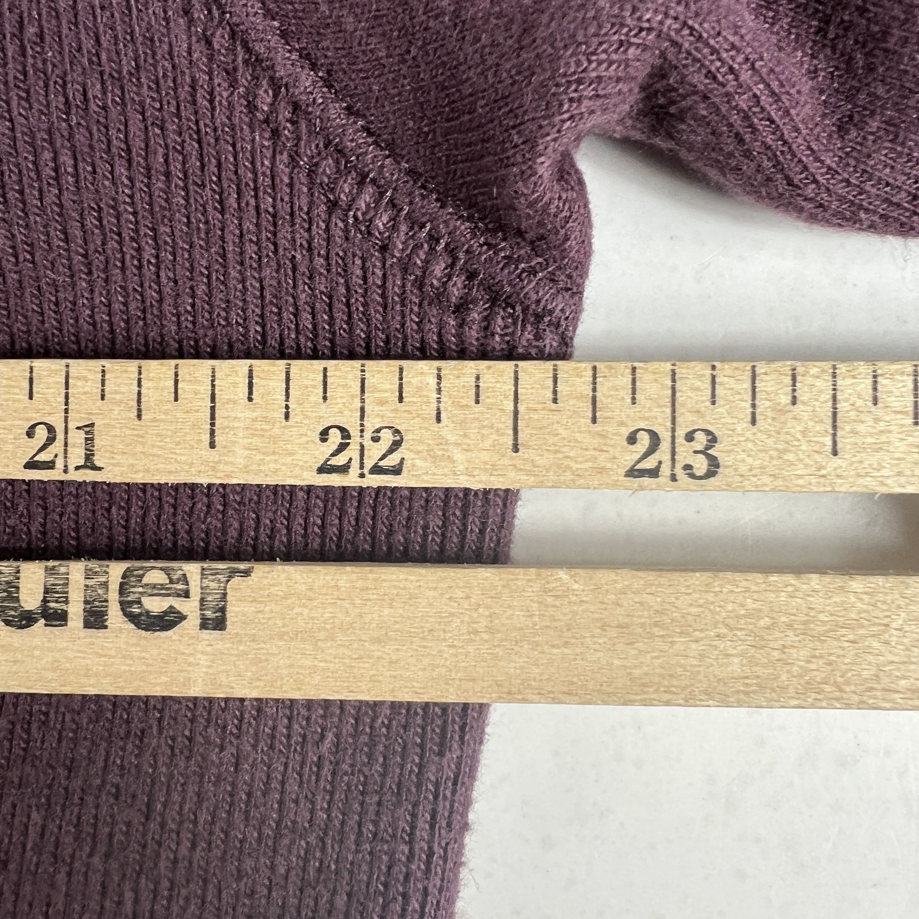 Champion × Vintage Y2K Champion Reverse Weave Sweatshirt Purple Logo Crewneck Size US M / EU 48-50 / 2 - 13 Thumbnail