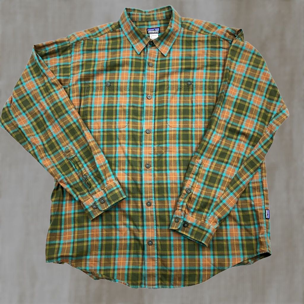 Patagonia Patagonia Shirt Men Large Olive Green Organic Cotton Flannel Lightweight Camp Shirt Button-Down Long Sleeve Plaid Lightweight Casual Outdoor Men Size US L / EU 52-54 / 3 - 1 Thumbnail