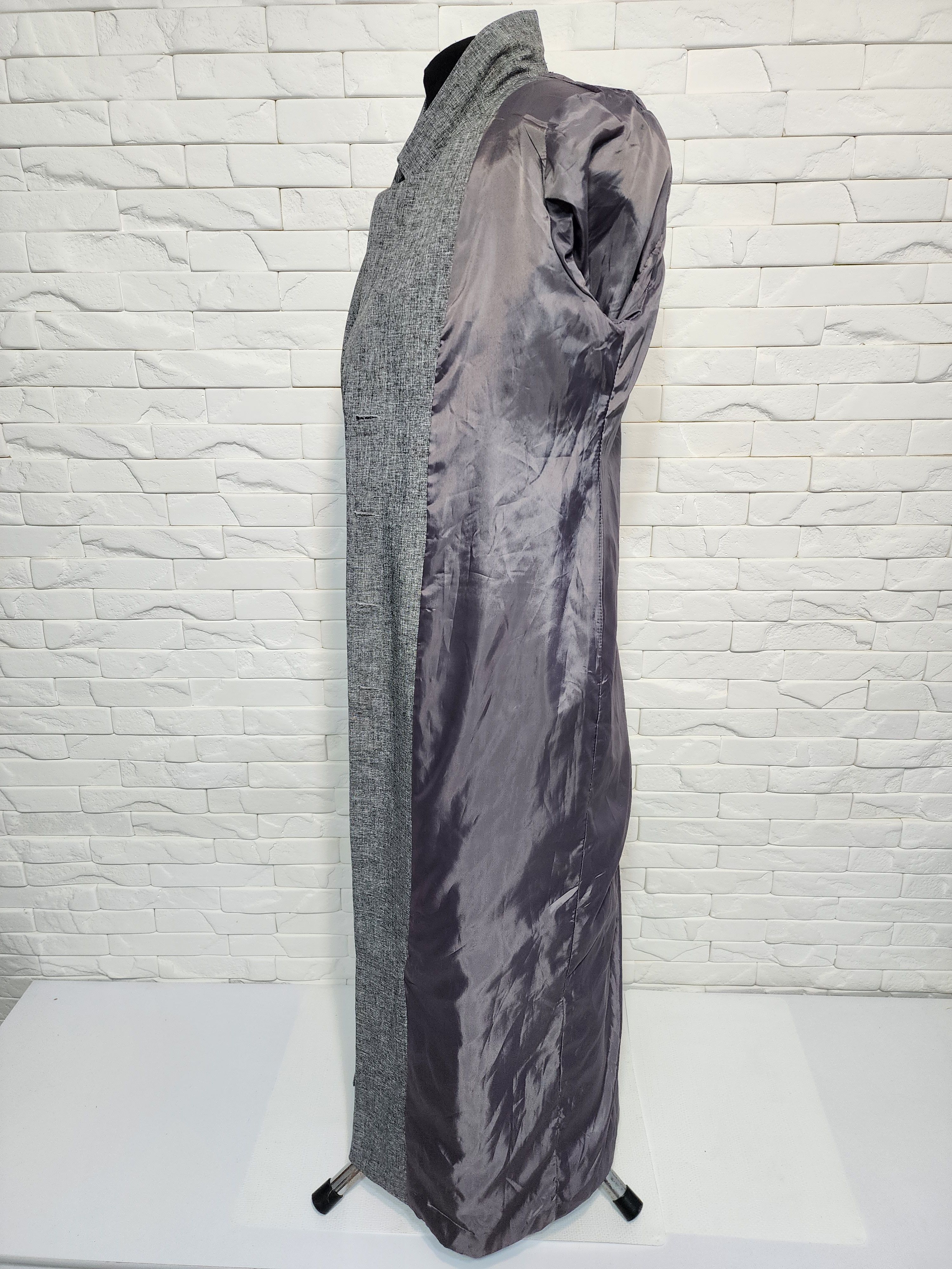 Designer Women's gray long coat. Size L / US 10 / IT 46 - 8 Thumbnail