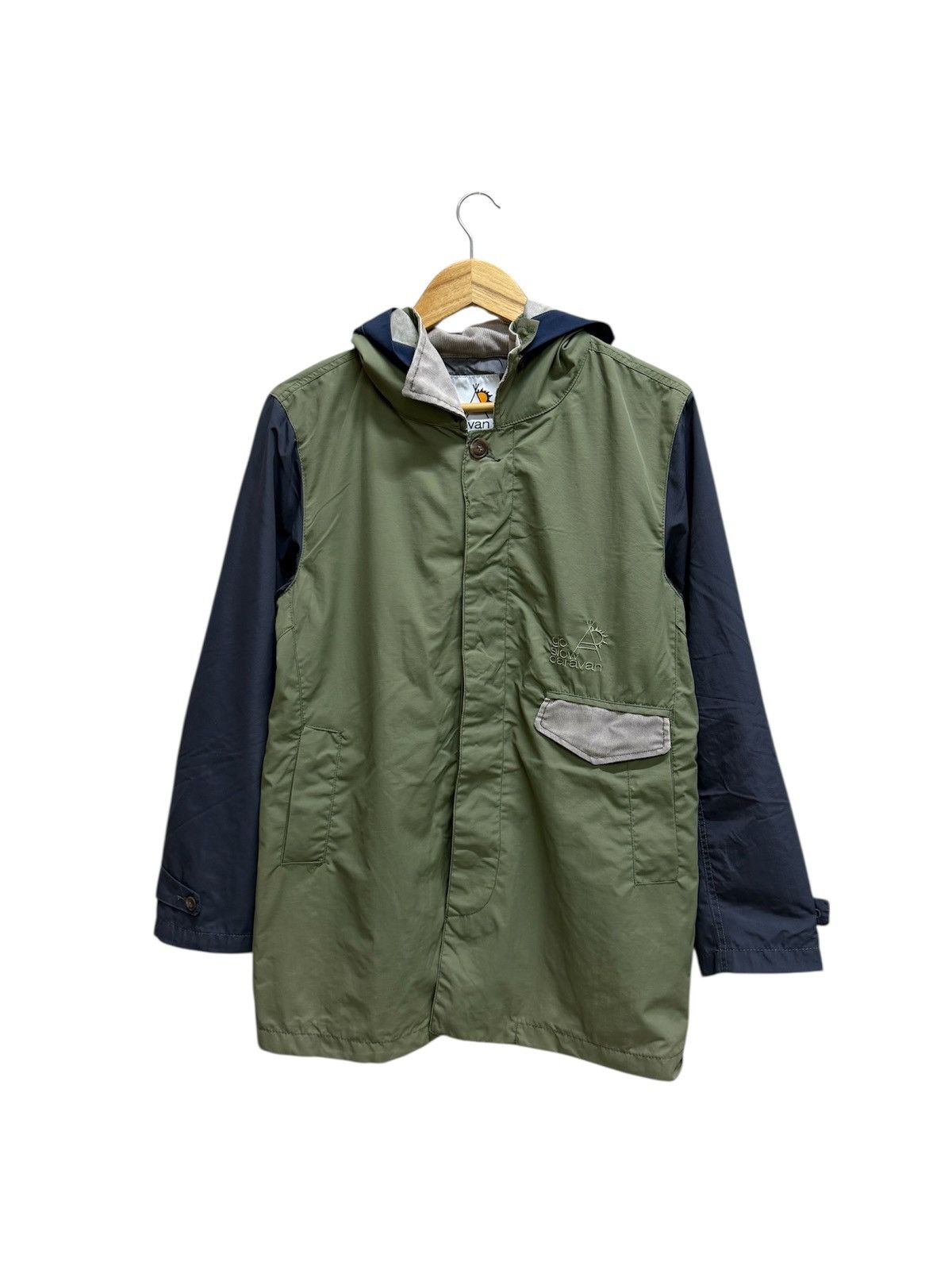go slow caravan Go Slow Caravan Button Up Windbreaker Jacket Hoodie Size US S / EU 44-46 / 1 - 1 Thumbnail