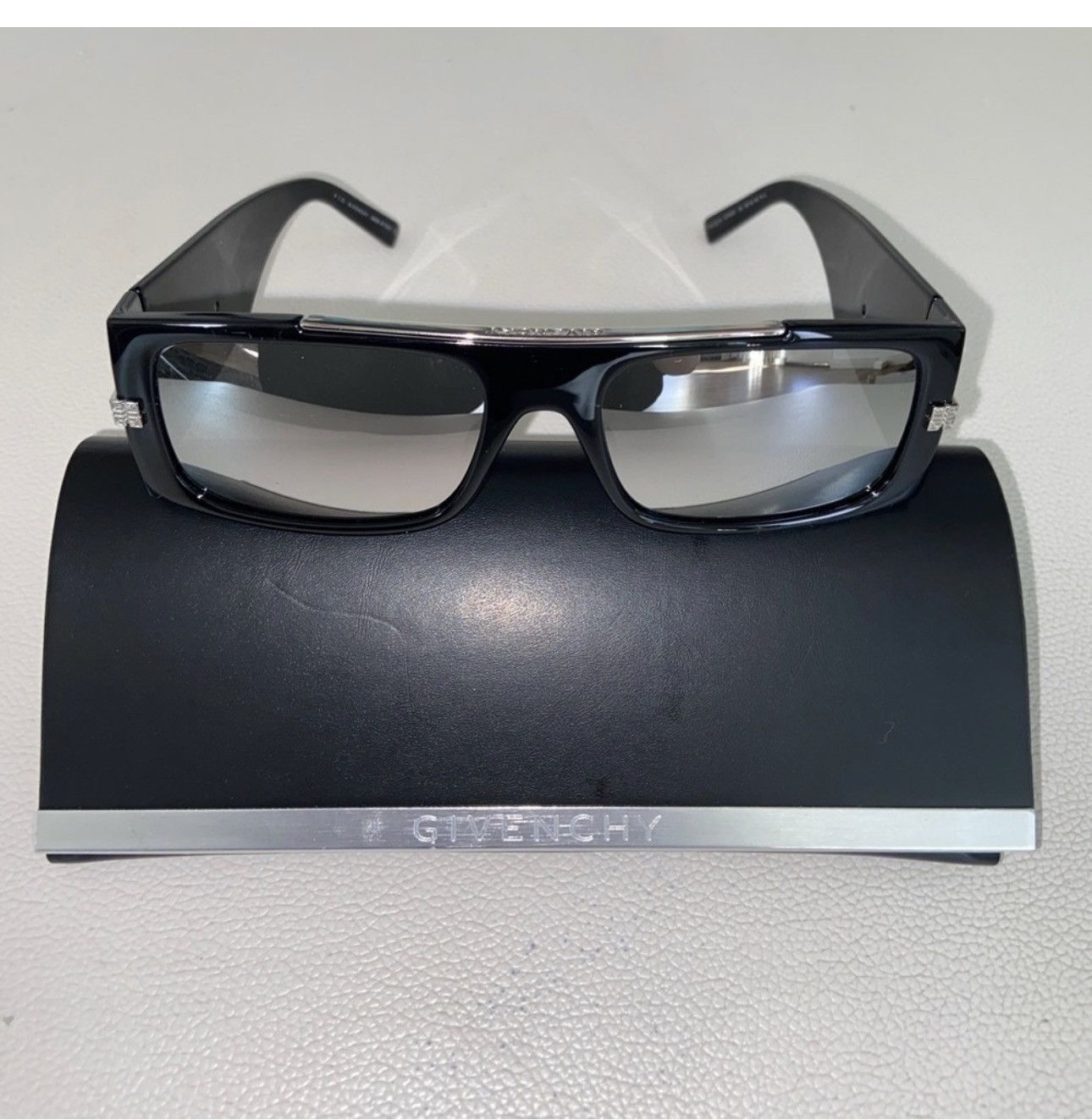Givenchy Givenchy black GV40011I Sunglasses OS UNI​​​​ Size ONE SIZE - 4 Thumbnail