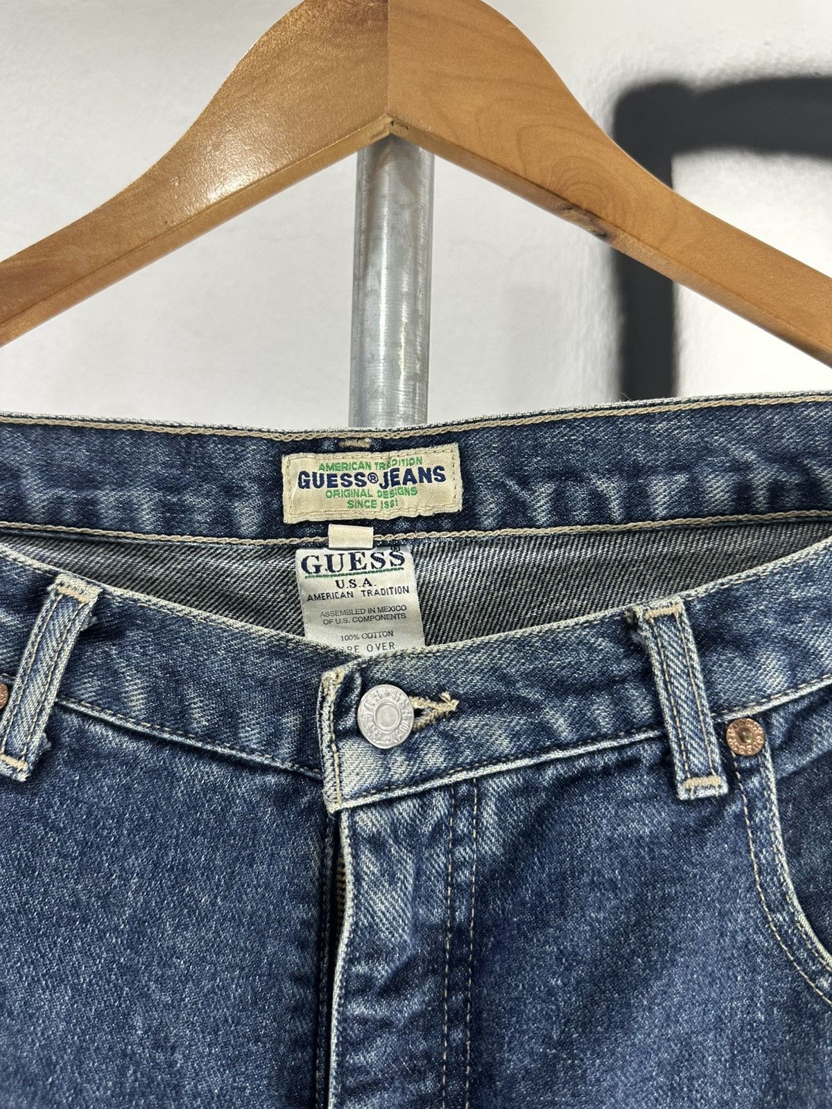 Guess Vintage Guess Baggy Denim Jorts Size US 33 - 2 Thumbnail