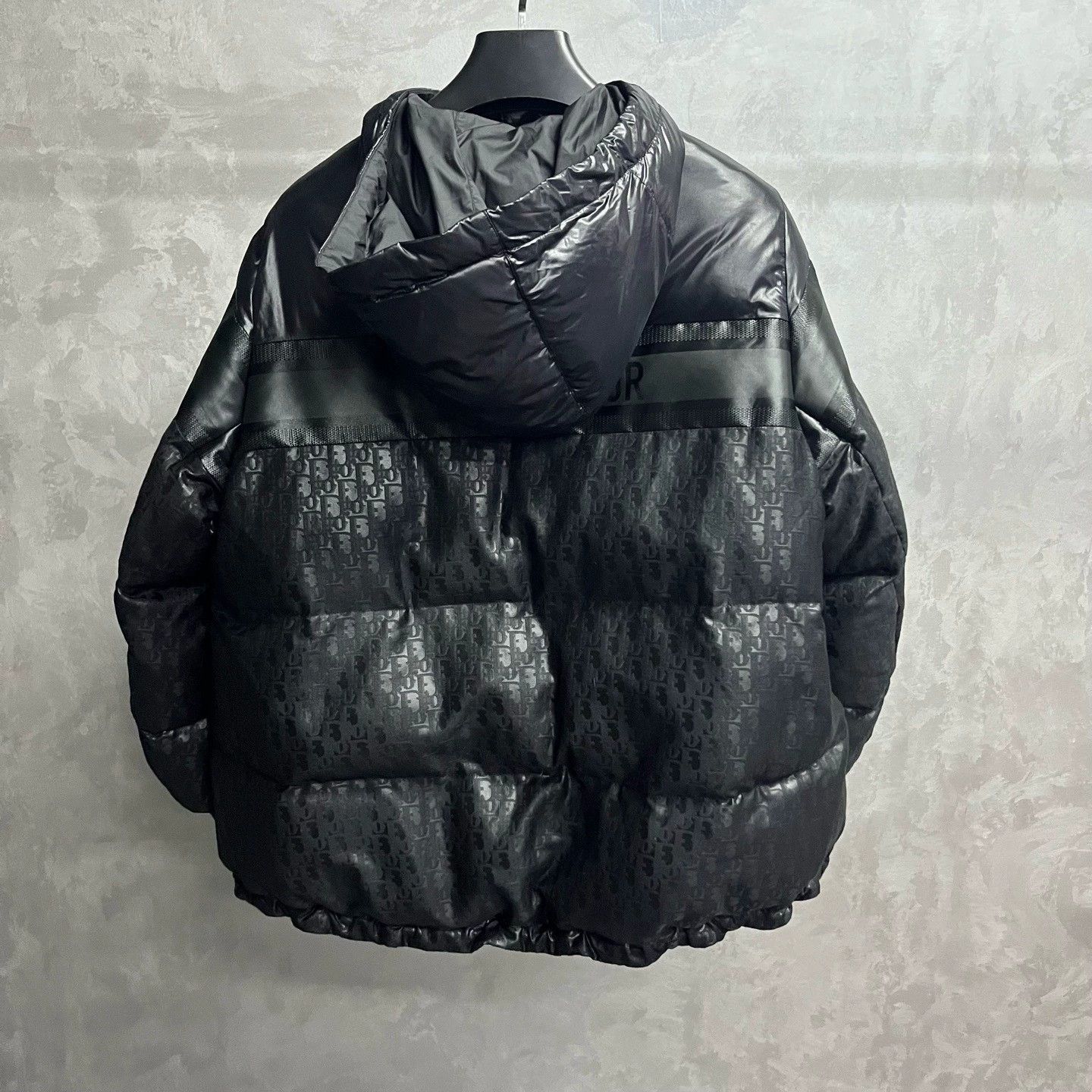 Dior dior black logo hooded puffer jacket Size US S / EU 44-46 / 1 - 5 Thumbnail
