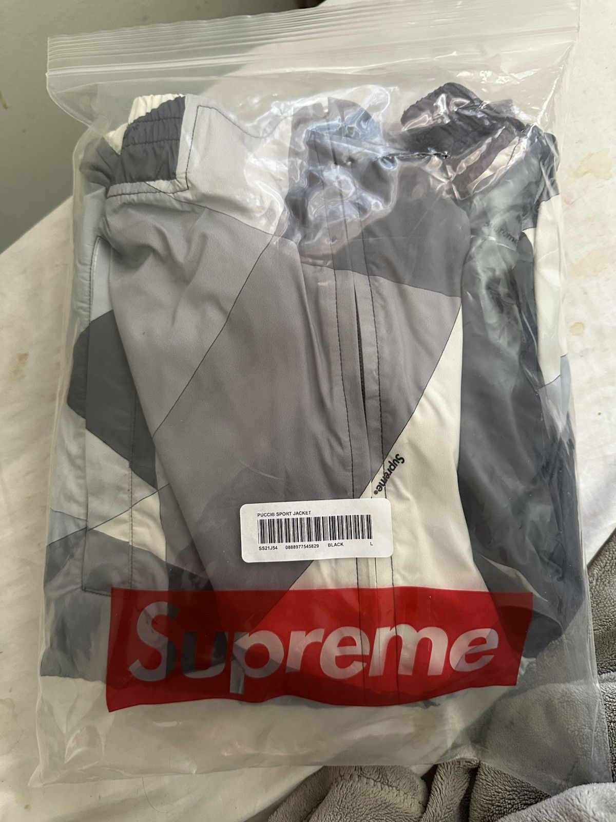 Supreme Supreme X Emilio Pucci Black Sport Jacket Size Large SS21 Size US L / EU 52-54 / 3 - 4 Thumbnail