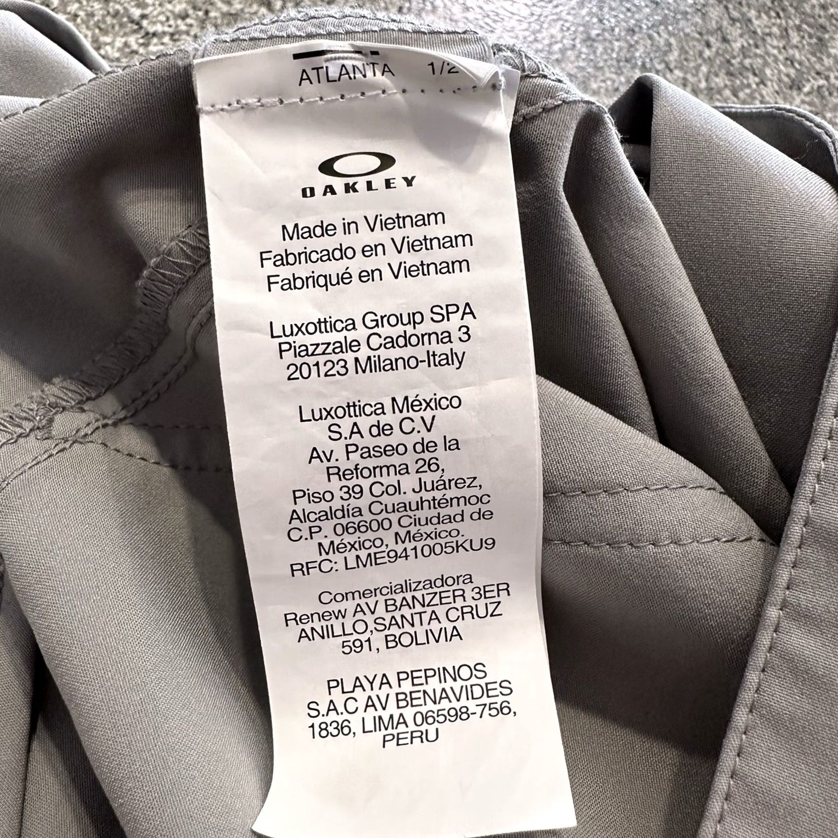 Oakley Oakley Baseline Hybrid 21 2.0 Shorts Mens 30 Gray Chino Flat Front Casual Pockets Stretch 10” Inseam XS-? No, use provided. Size US 30 / EU 46 - 5 Thumbnail