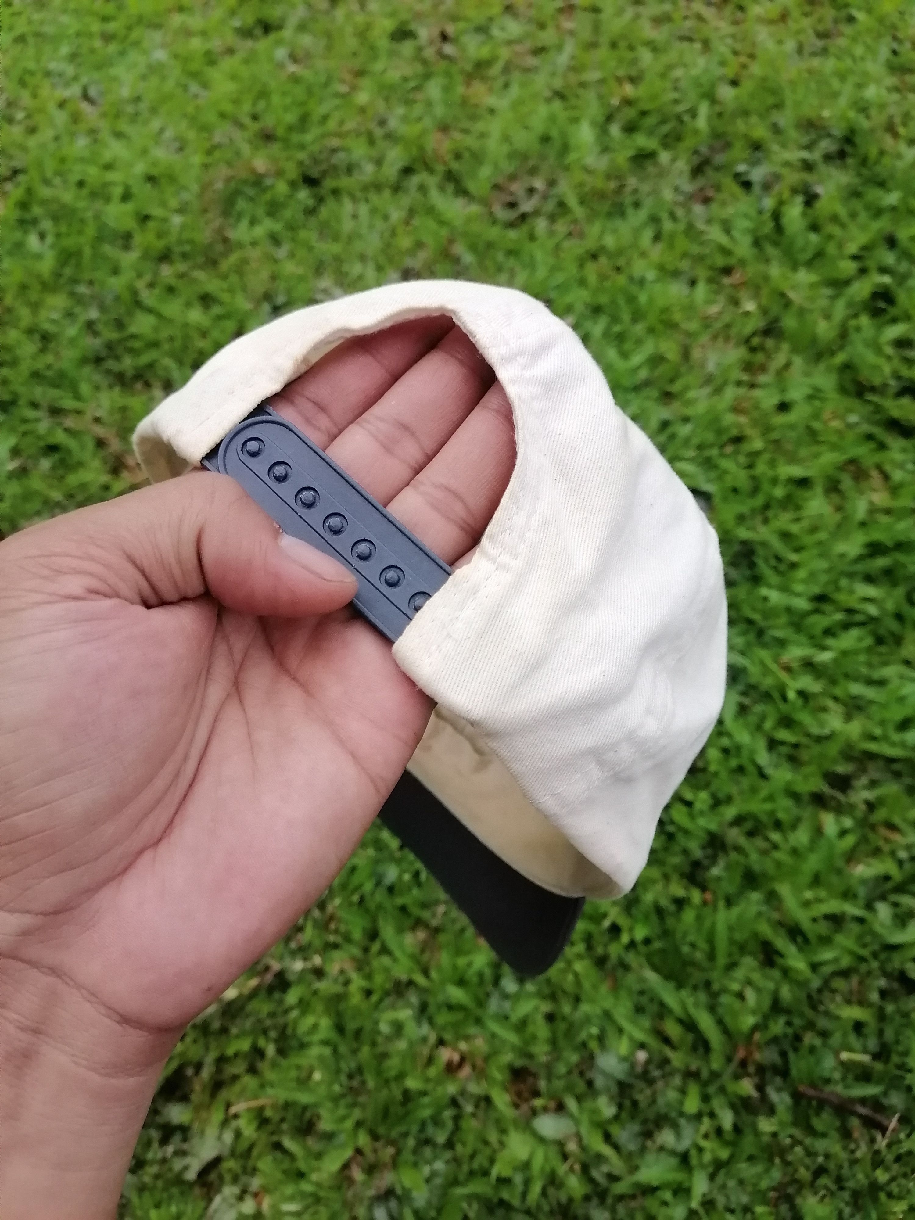 Vintage × Warner Bros Vintage 90s Bugs Bunny Distressed Faded Snapback Caps Size ONE SIZE - 3 Thumbnail