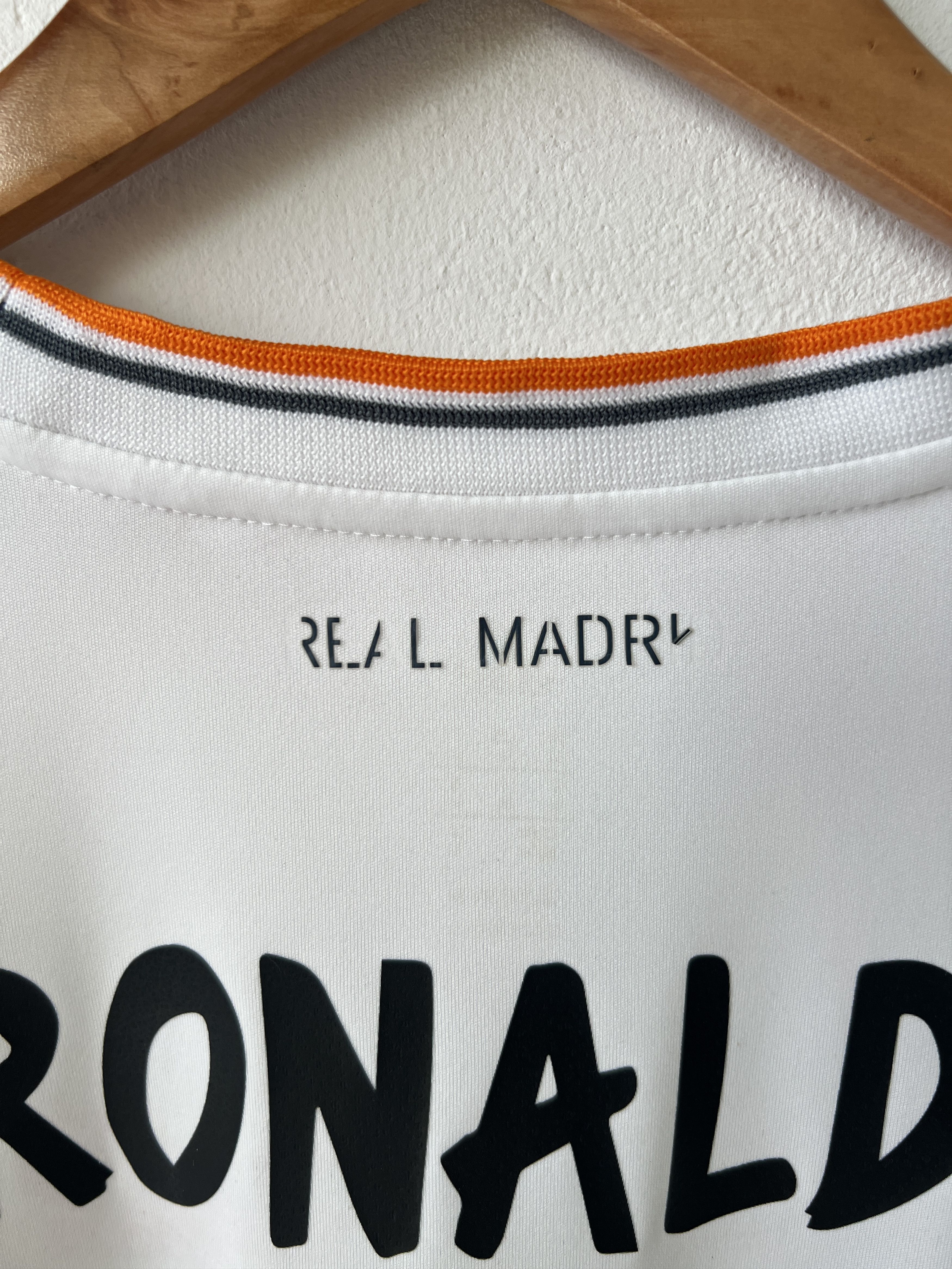 Adidas (M) Real Madrid 2013-14 Home Long Sleeve Kit Ronaldo #7 Size US M / EU 48-50 / 2 - 7 Thumbnail