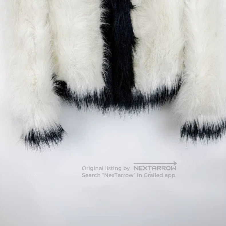 Saint Laurent Paris Saint Laurent Paris White and Black Trimmed Faux Fur Eco-F Size S / US 4 / IT 40 - 6 Thumbnail