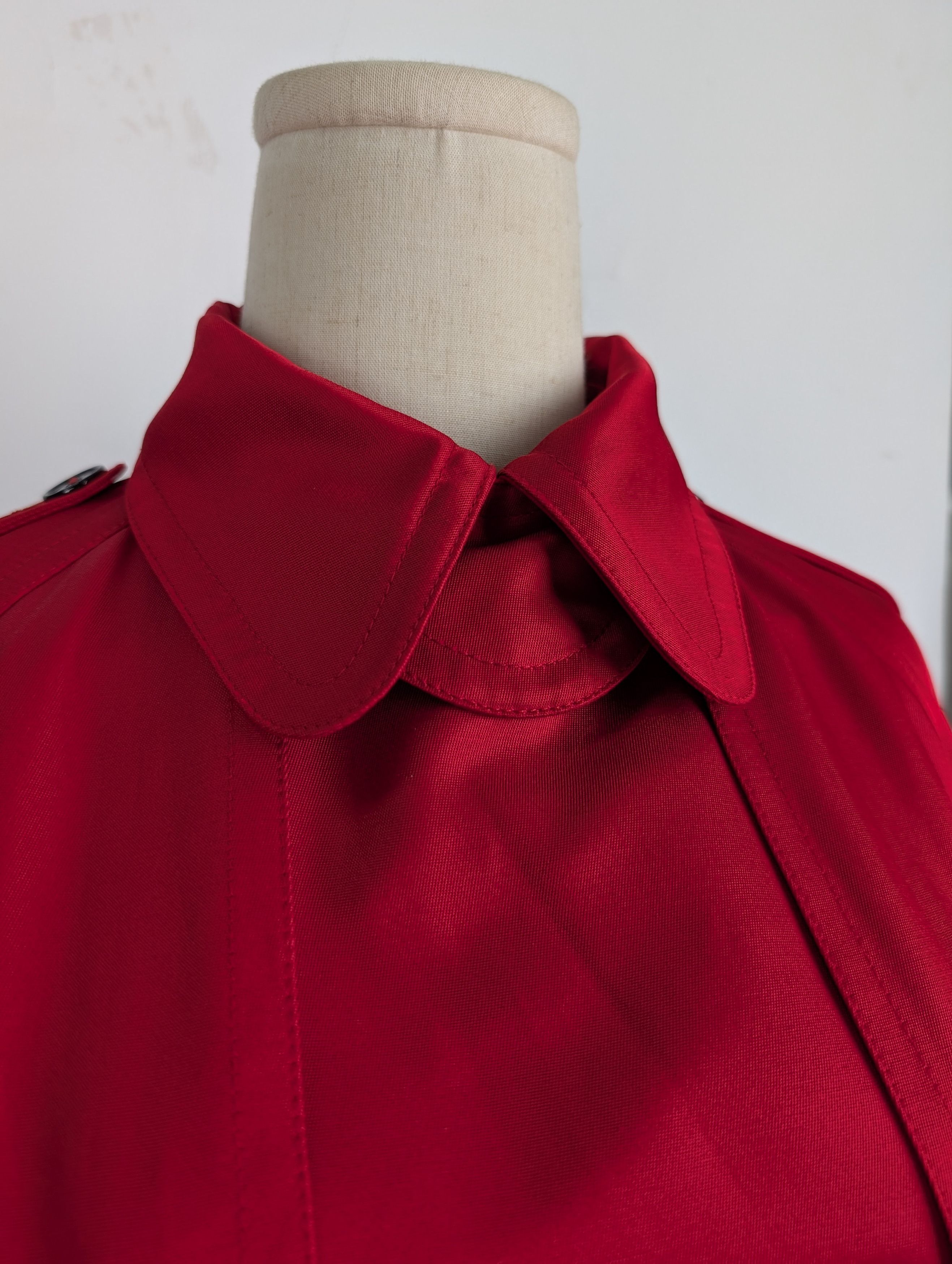 Dolce & Gabbana Red Shimmering Mid-Length Trench Coat Size S / US 4 / IT 40 - 8 Thumbnail