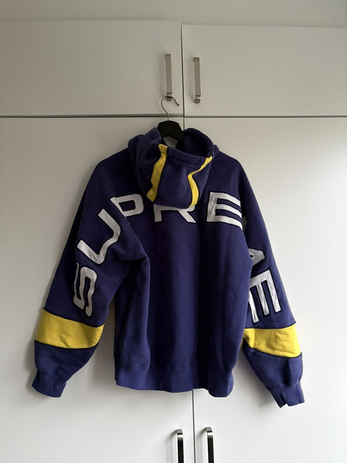 Supreme Dark blue Supreme hoodie Size US S / EU 44-46 / 1 - 2 Thumbnail
