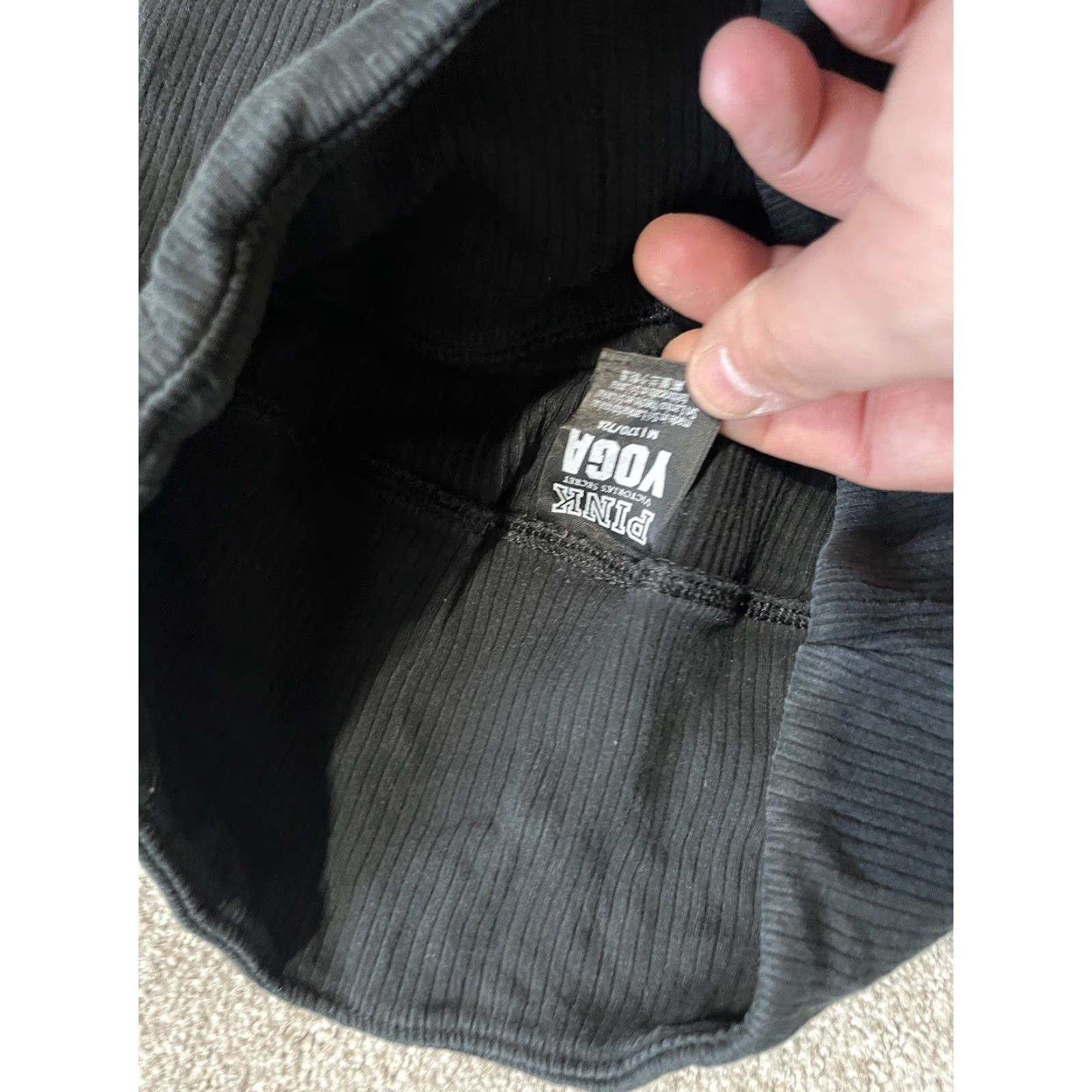 Victoria's Secret Victoria's Secret Pink Yoga Black Ribbed Athletic Legging Women's Size M Size 32" / US 10 / IT 46 - 5 Thumbnail