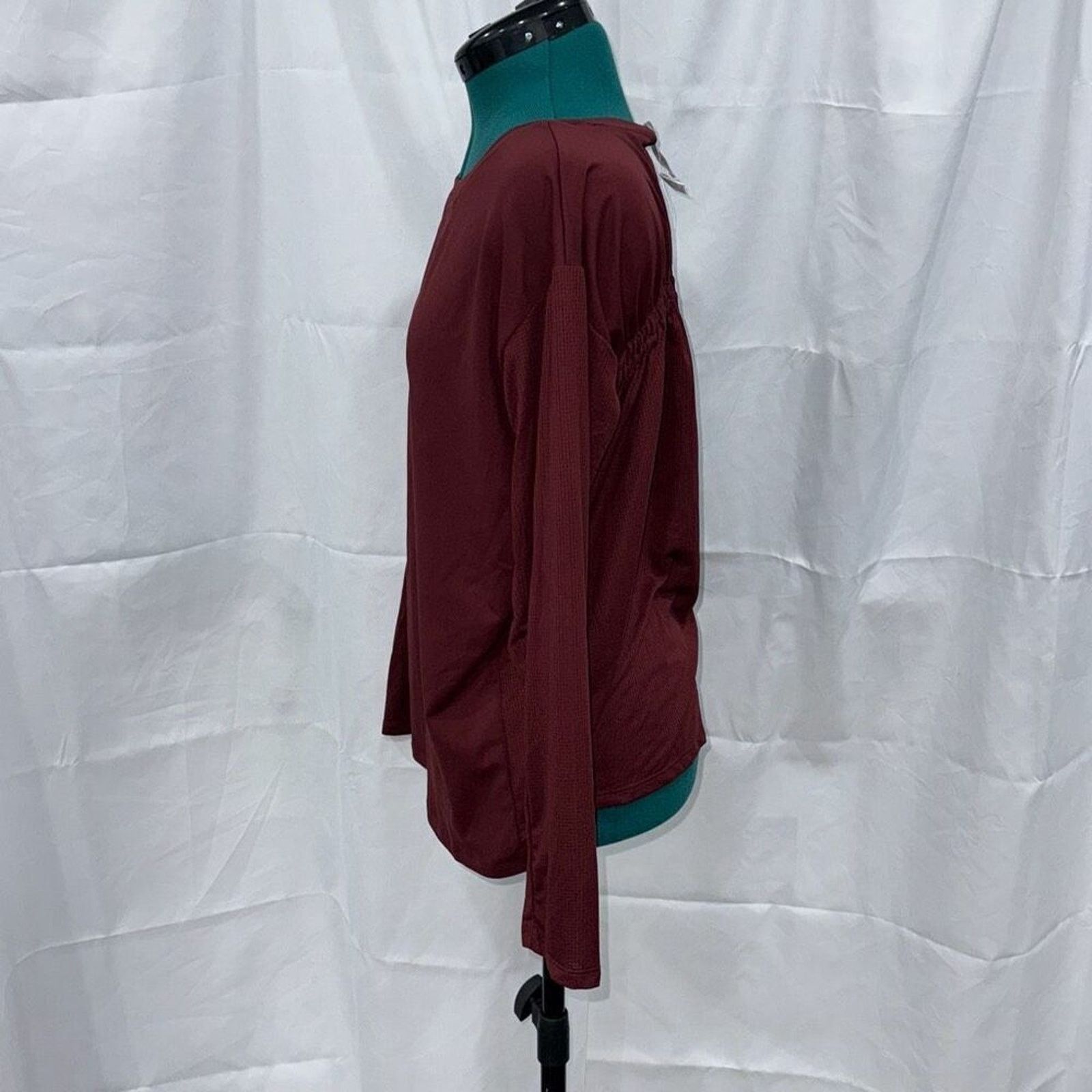 Fabletics Fabletics Red Cinched Back Long Sleeve Shirt | Sz M, NWT Size M / US 6-8 / IT 42-44 - 3 Thumbnail