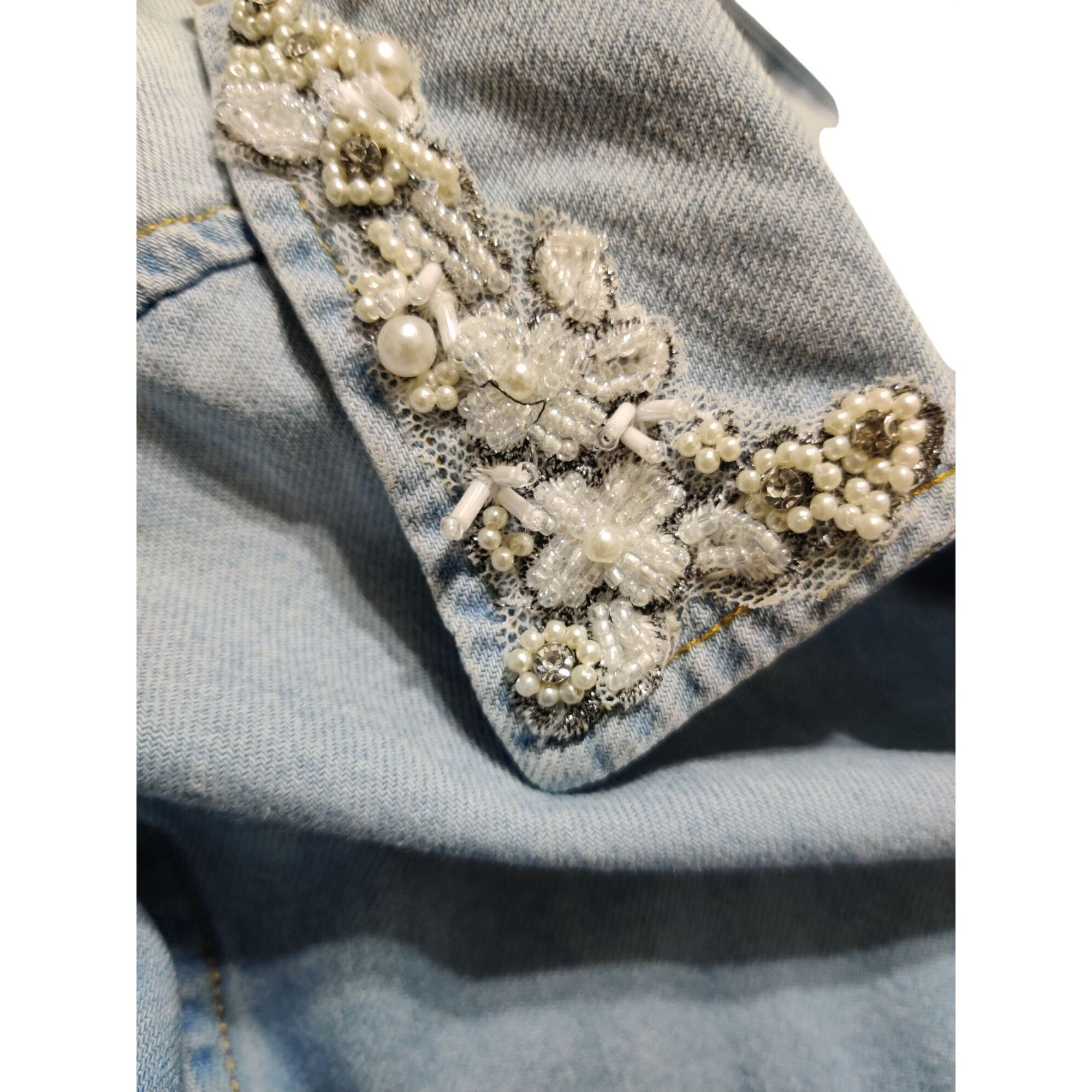 Vintage Vintage Beaded Pearl Applique Denim Shirt Size M Coastal Cow Size M / US 6-8 / IT 42-44 - 4 Thumbnail