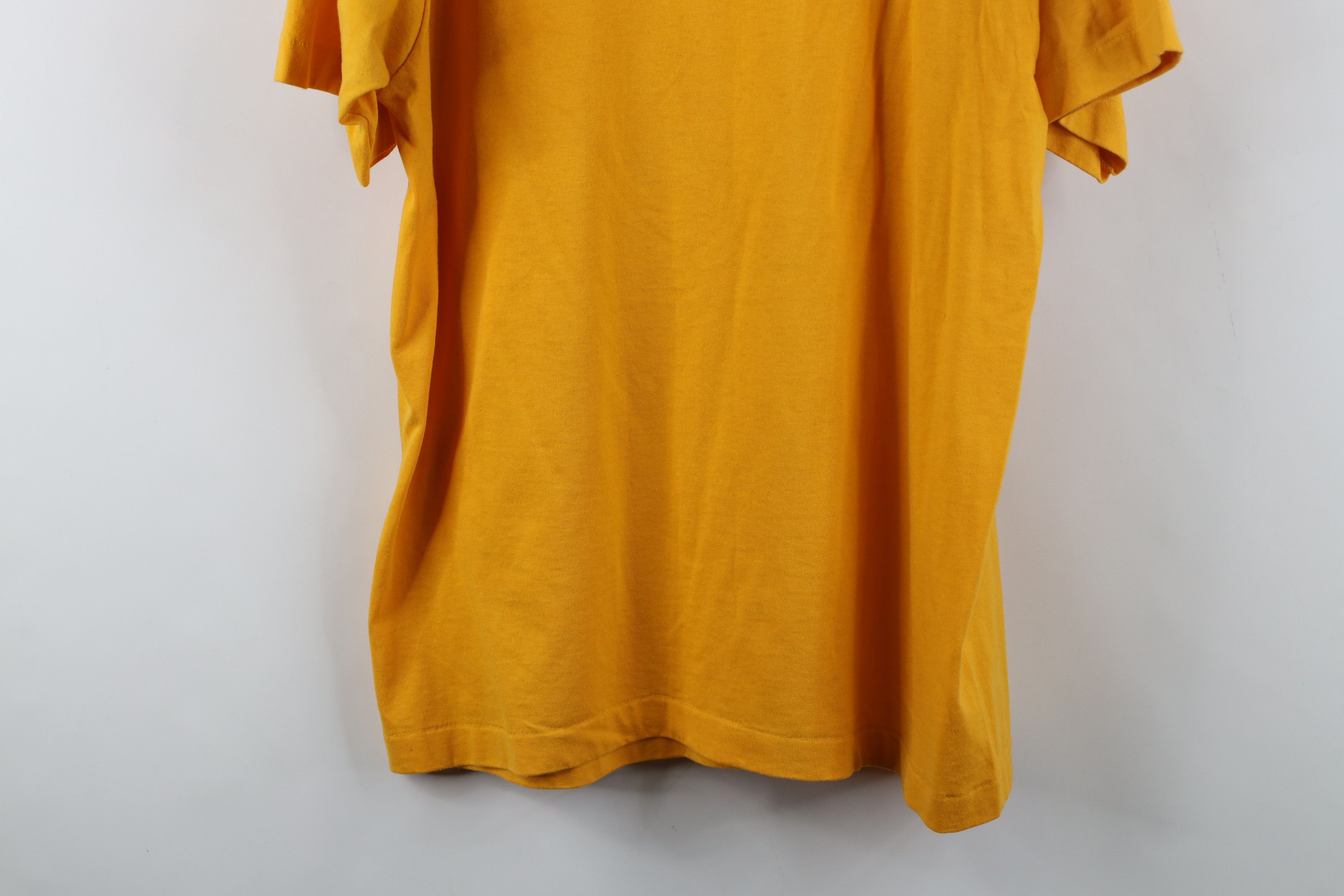 Vintage Vintage 80s 90s University of Michigan Heart T-Shirt Size US XL / EU 56 / 4 - 9 Thumbnail