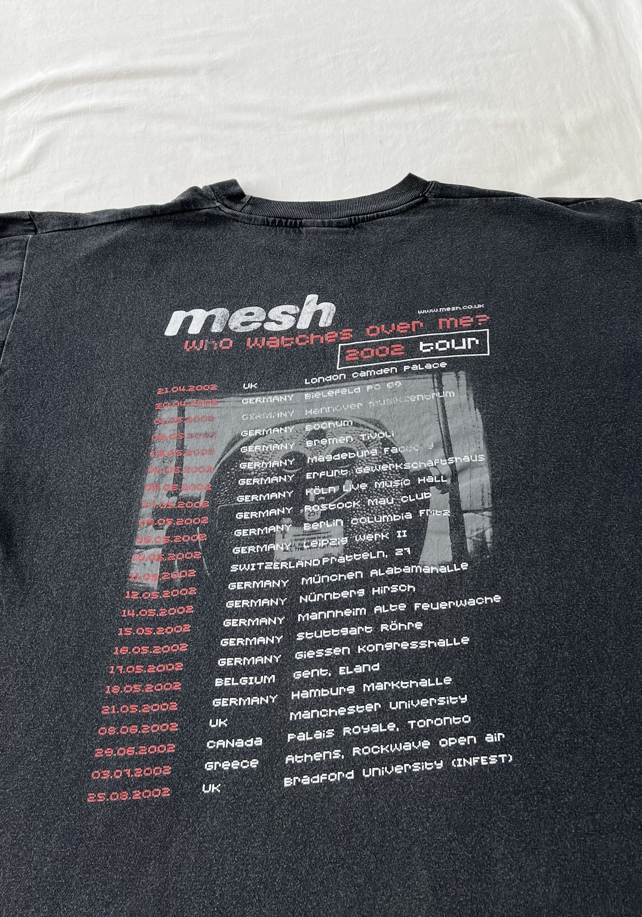 Band Tees Vintage 2002 Mesh Who Watches Over Me? Electronic Band Tee Size US L / EU 52-54 / 3 - 11 Thumbnail