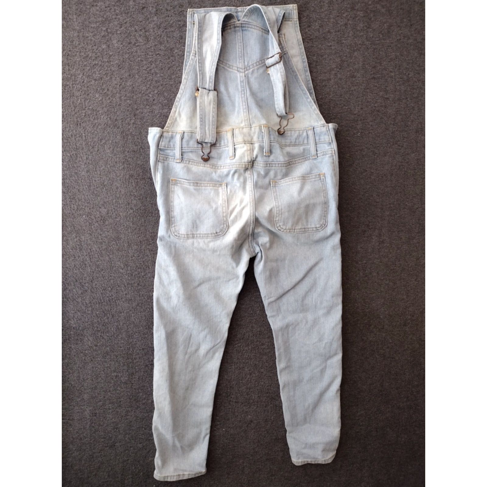 Denime Coveralls Women's 7/8 Blue Distressed Bib Light Wash Denim Shirt? Size 27" / US 4 / IT 40 - 2 Thumbnail