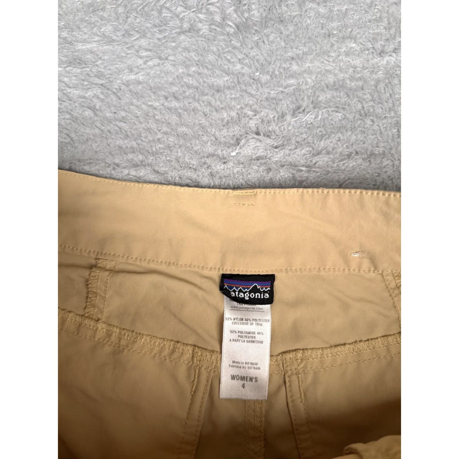 Patagonia Patagonia Bermuda Shorts Womens 4 Beige Nylon Blend Hiking Walking Outdoor 12" Slim Flat Front Pockets Quick Dry Size 27" / US 4 / IT 40 - 7 Thumbnail