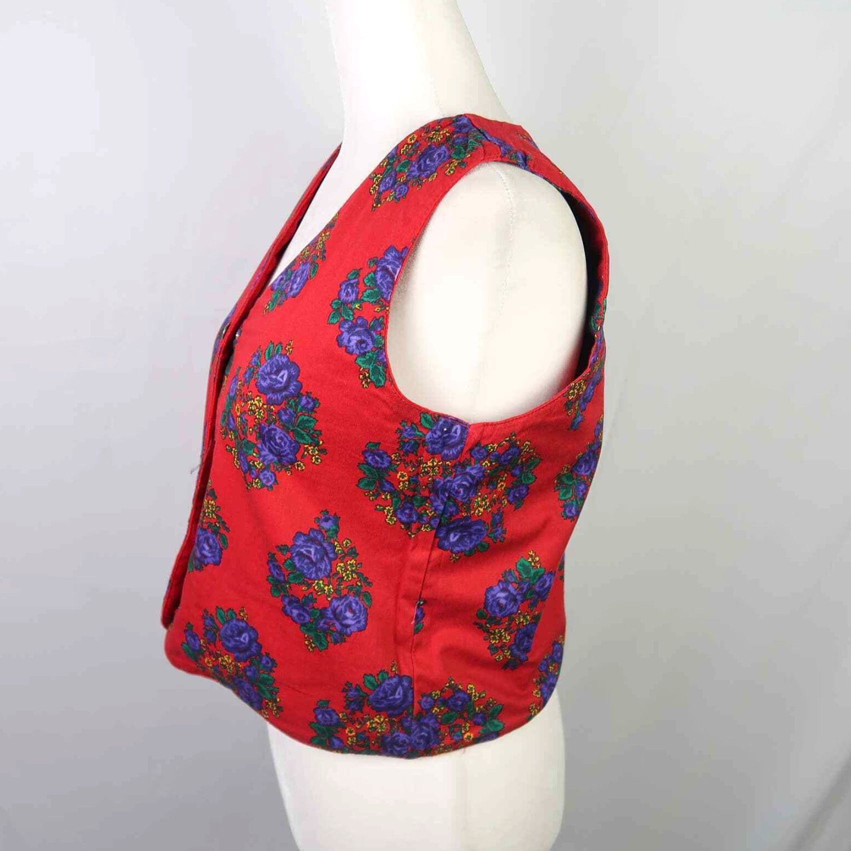 Vintage VINTAGE 90s Floral Print Quilted Reversible Vest, Red/Blue, Cotton, S, Casual, Regular, Button Front, Arts & Crafts, Womens Size S / US 4 / IT 40 - 3 Thumbnail
