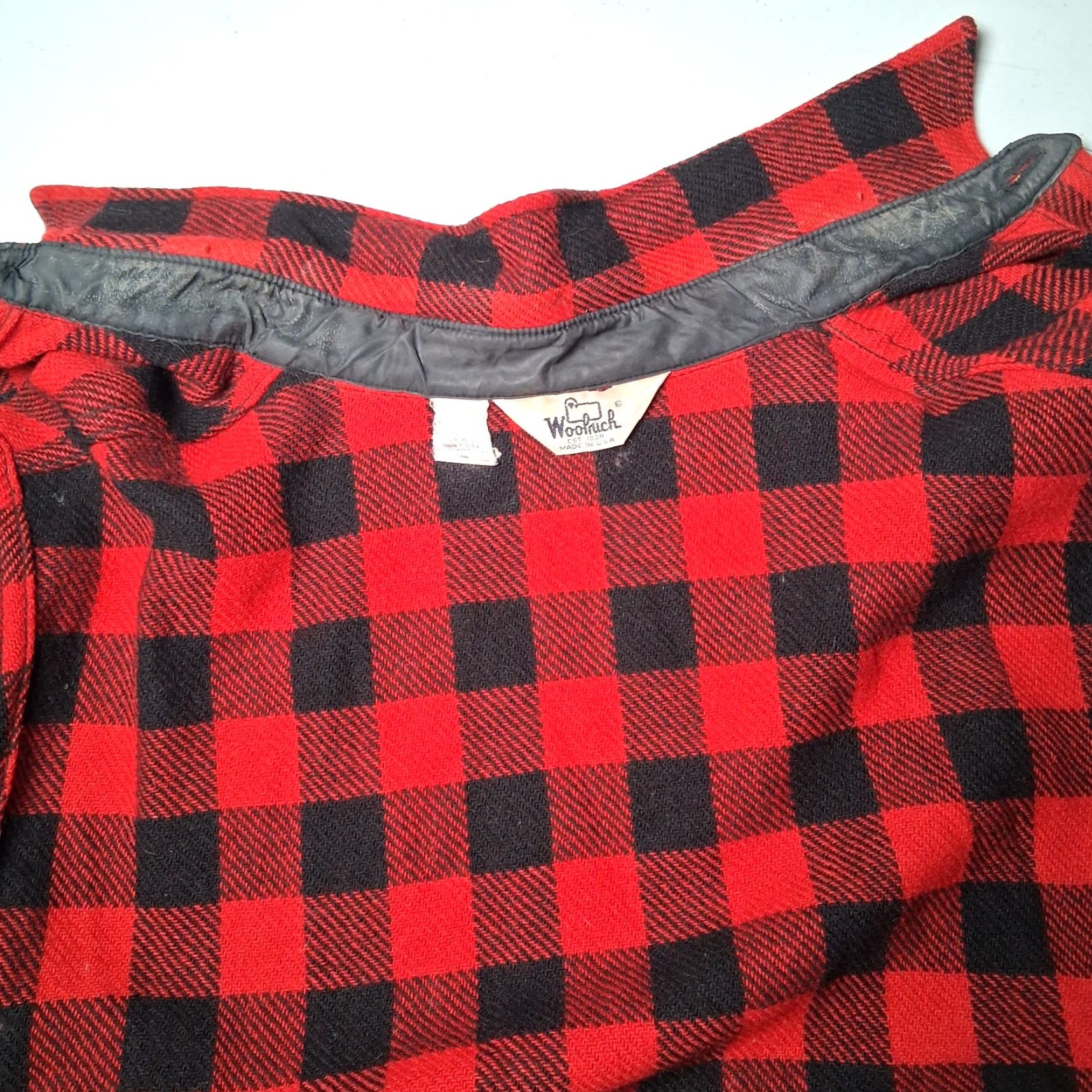Vintage VINTAGE Woolrich Shirt Jacket L Red Buffalo Plaid Wool Blend USA Made Work Woolrich Woolen Mills Shirt Jacket Mens L Red Plaid Workwear 90s? Size US L / EU 52-54 / 3 - 7 Thumbnail