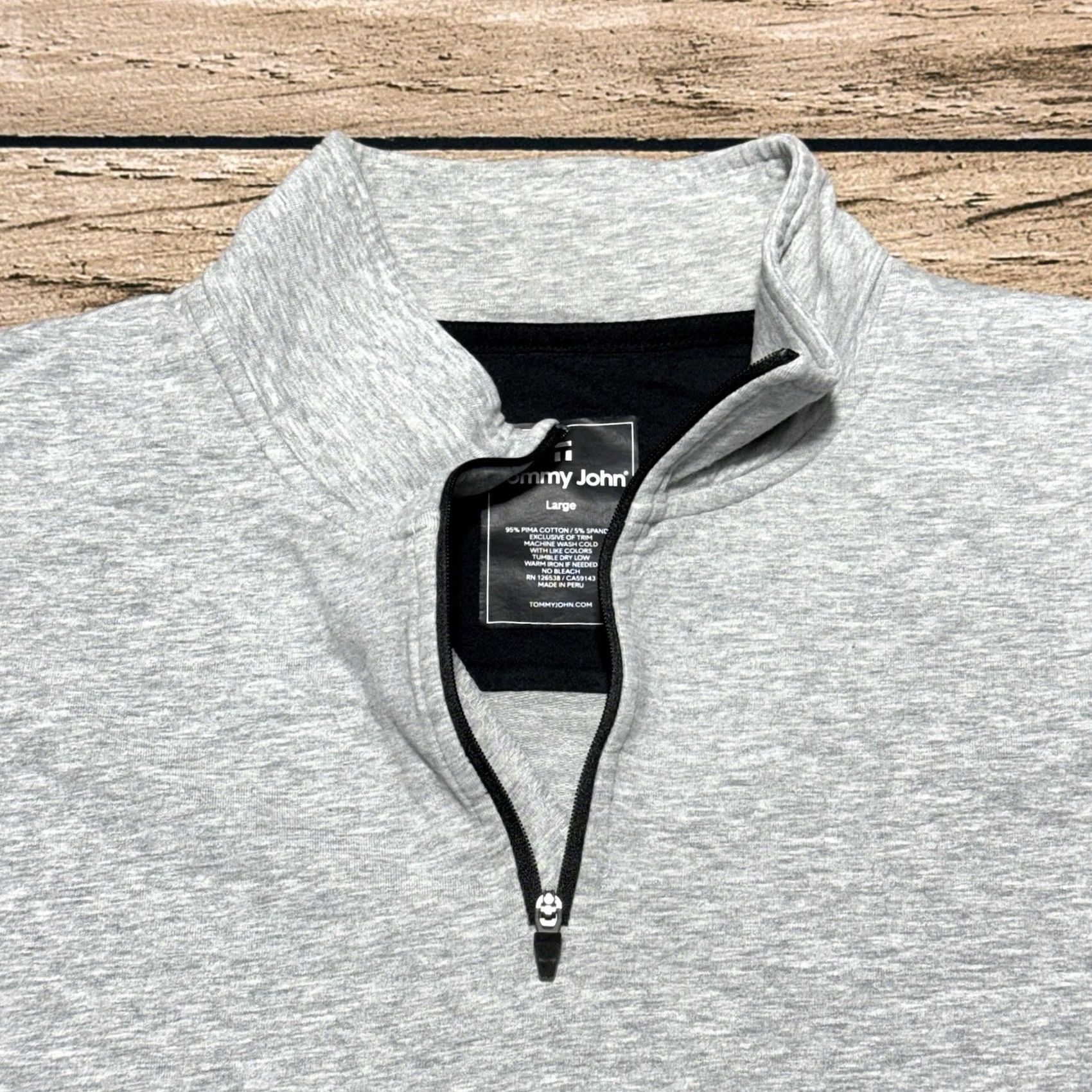 Vintage Tommy John Mens Large Gray 1/4 Zip Pullover Sweatshirt Zip Pockets Athleisure Shirt Size US L / EU 52-54 / 3 - 2 Thumbnail