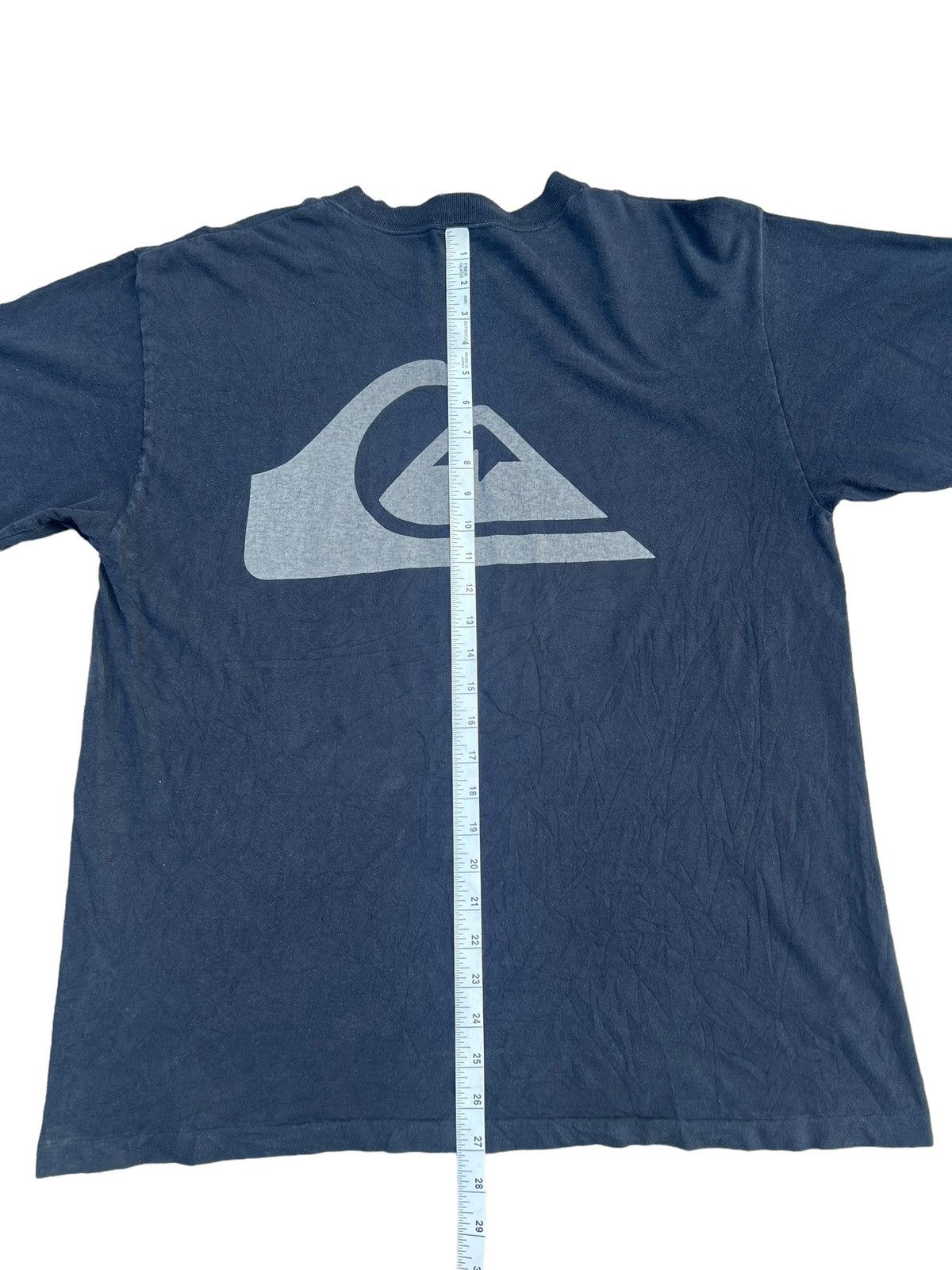 Quiksilver Vintage 90s Quiksilver Faded Black Spell out Big Logo tee Size US L / EU 52-54 / 3 - 12 Thumbnail