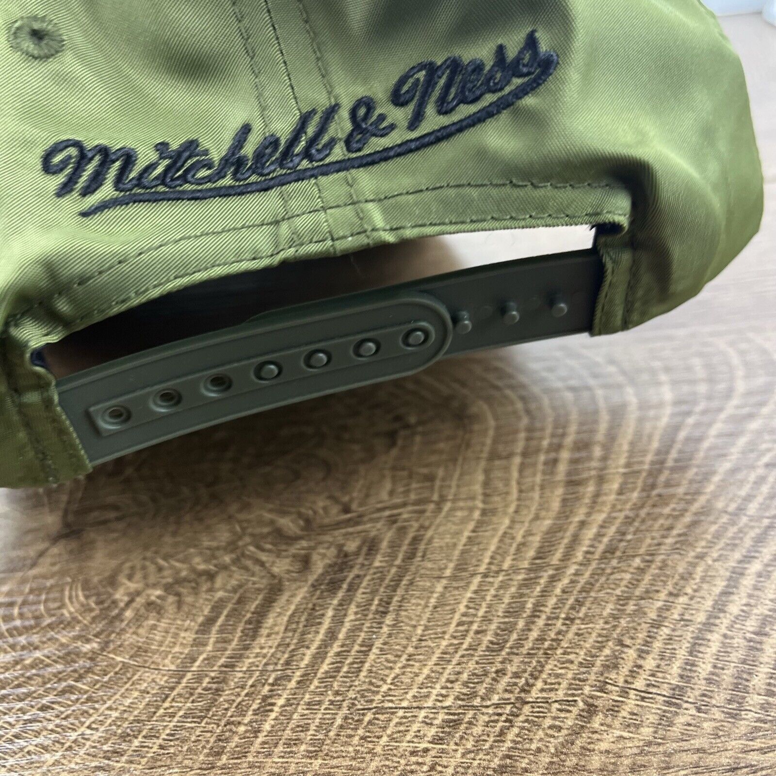 Mitchell & Ness Cleveland Cavaliers Snapback Hat Green Adjustable Hat Green Size ONE SIZE - 11 Thumbnail