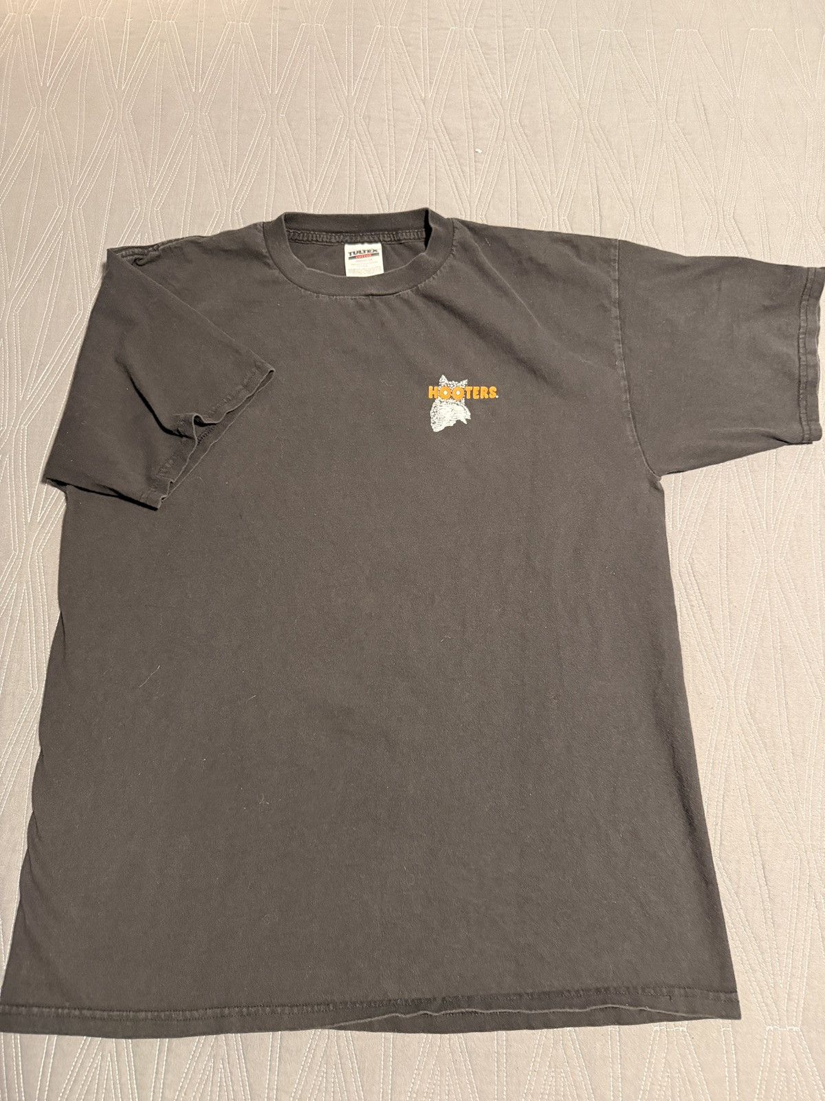 Other Vintage Hooters ‘10 commandments’ tee Size US XL / EU 56 / 4 - 2 Thumbnail