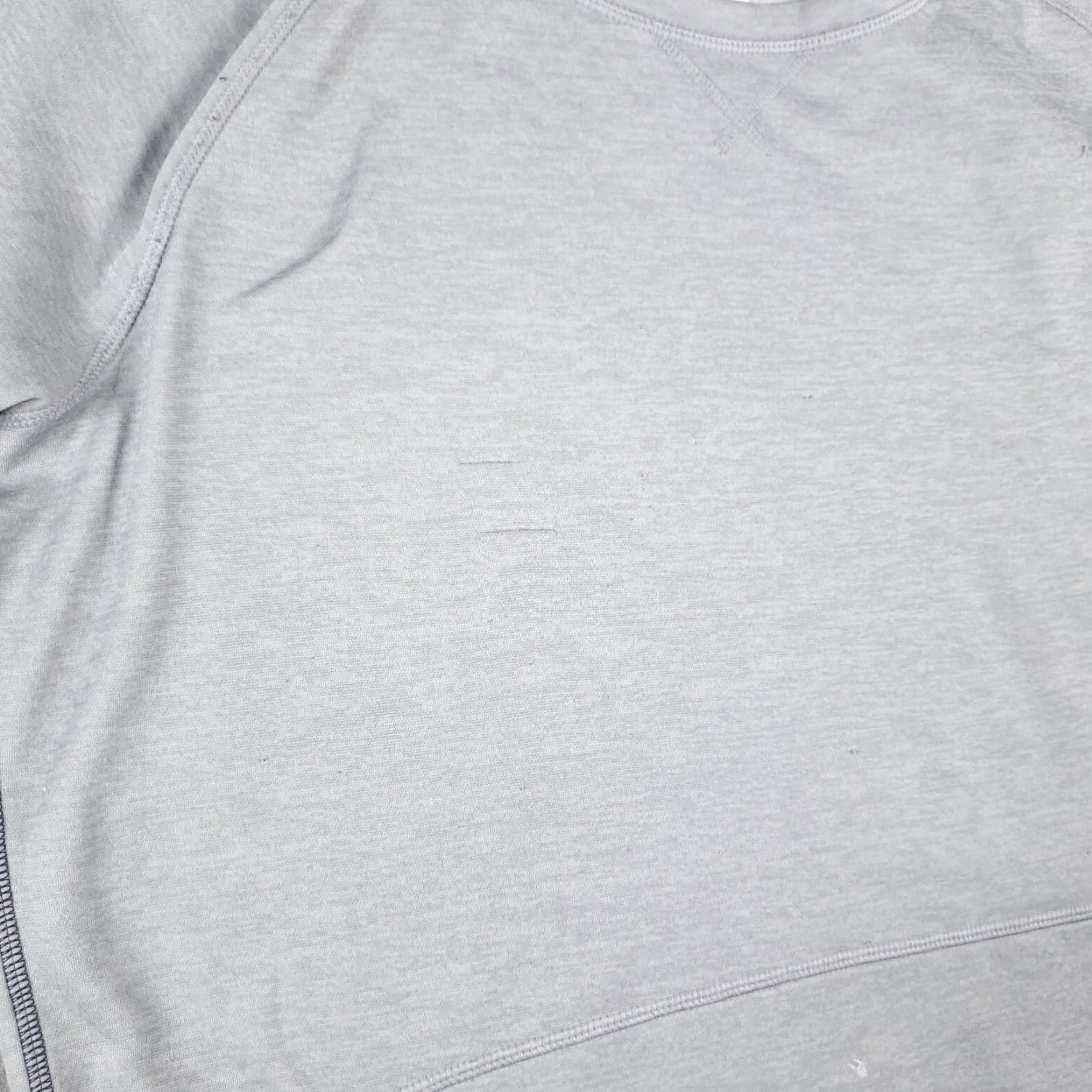 Champion Champion Sweater Women L Gray Pullover Knit Crew Neck Logo All Seasons Vintage? No. (But must not add) Size L / US 10 / IT 46 - 5 Thumbnail