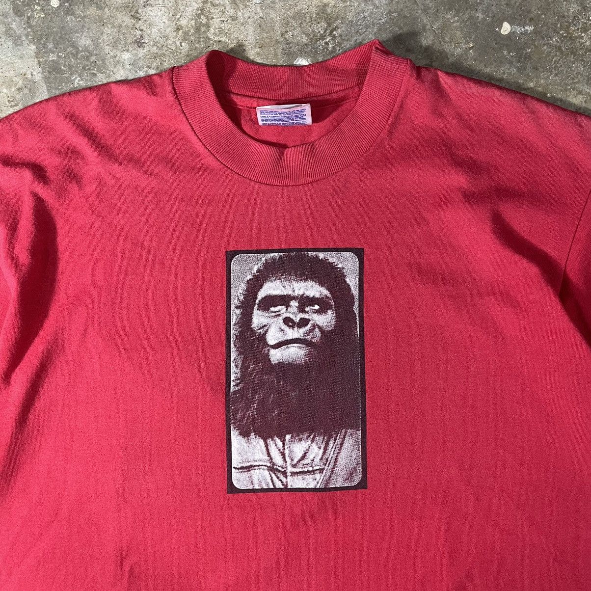 Vintage VINTAGE PLANET OF THE APES 90s Size US S / EU 44-46 / 1 - 4 Thumbnail