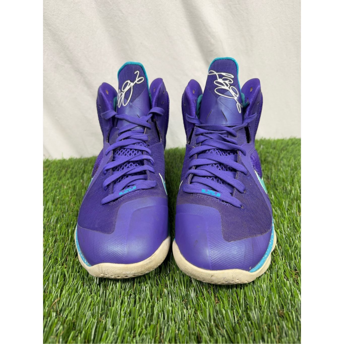 Nike Nike LeBron 9 Summit Lake Hornets Size 9 Very Good Used Cond Size US 9 / EU 42 - 2 Thumbnail
