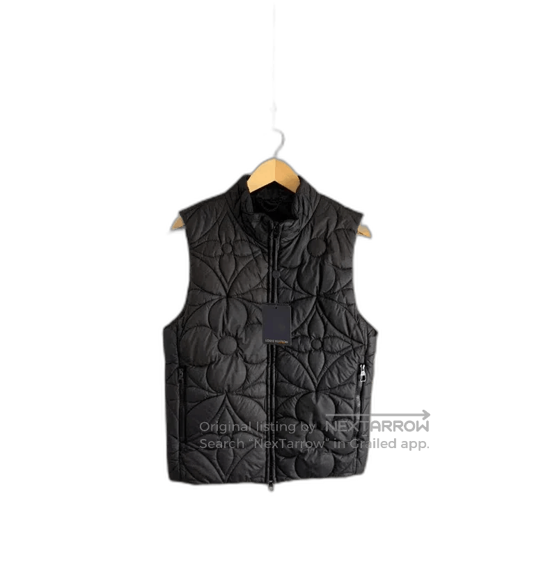 Louis Vuitton Louis Vuitton LV black embossed floral down vest. Size US S / EU 44-46 / 1 - 1 Thumbnail