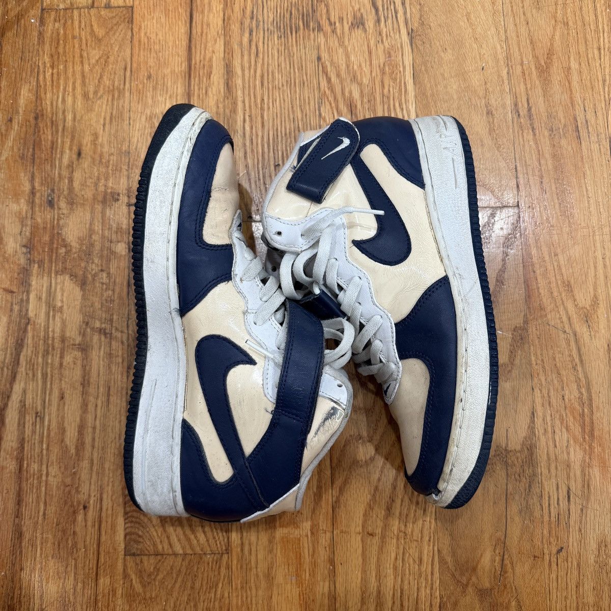 Nike Vintage Nike Air Force 1 Size US 10 / EU 43 - 2 Thumbnail