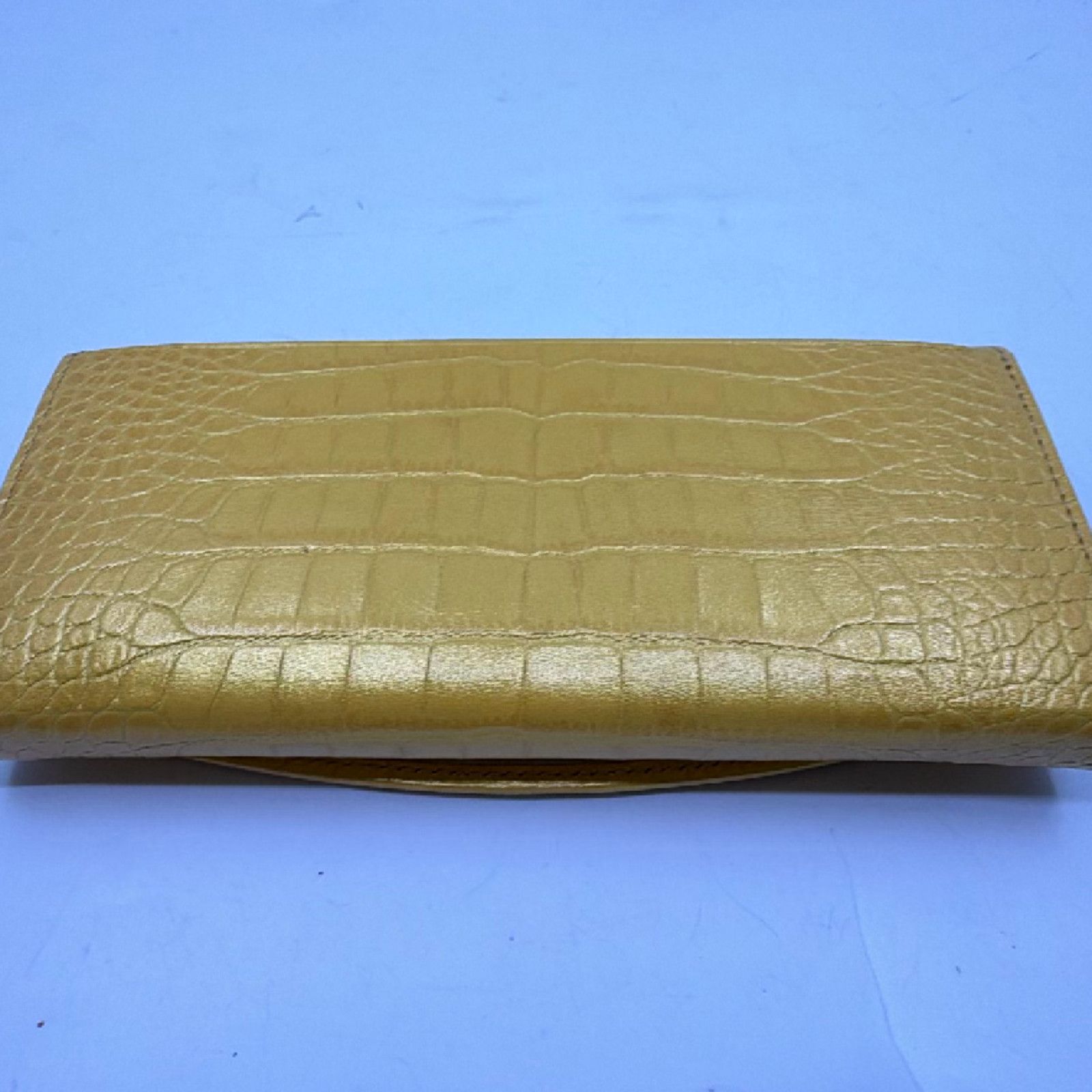 Le Prairies Ginza Continental Wallet Gold Crocodile Embossed