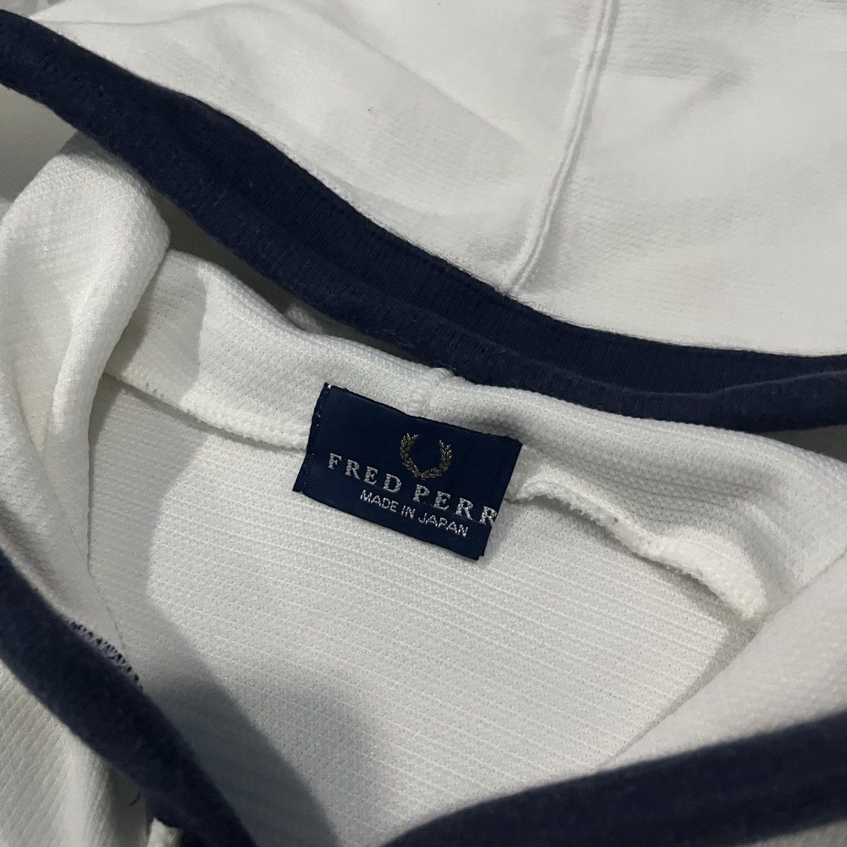 Fred Perry Fred Perry Word Embroidery White Hoodie Size US L / EU 52-54 / 3 - 5 Thumbnail