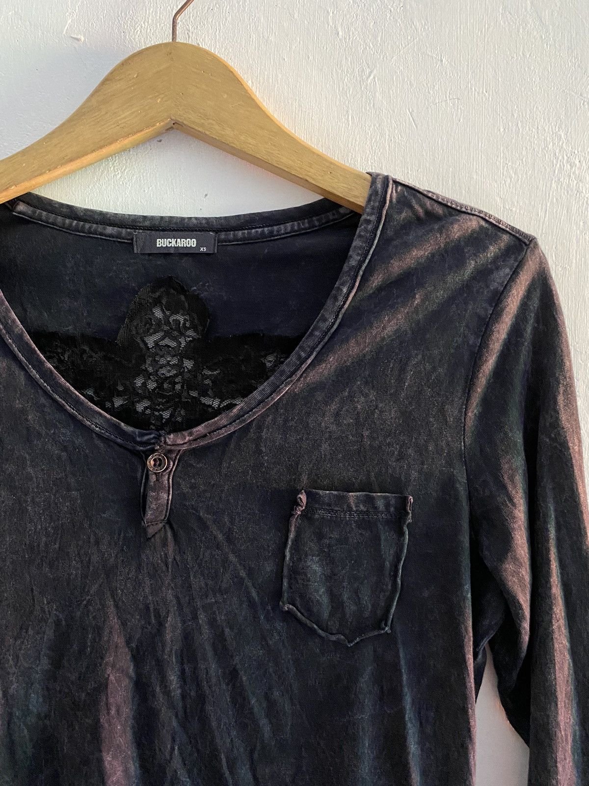 20471120 buckaroo distressed pocket washed black longsleeve tshirt Size US M / EU 48-50 / 2 - 5 Thumbnail