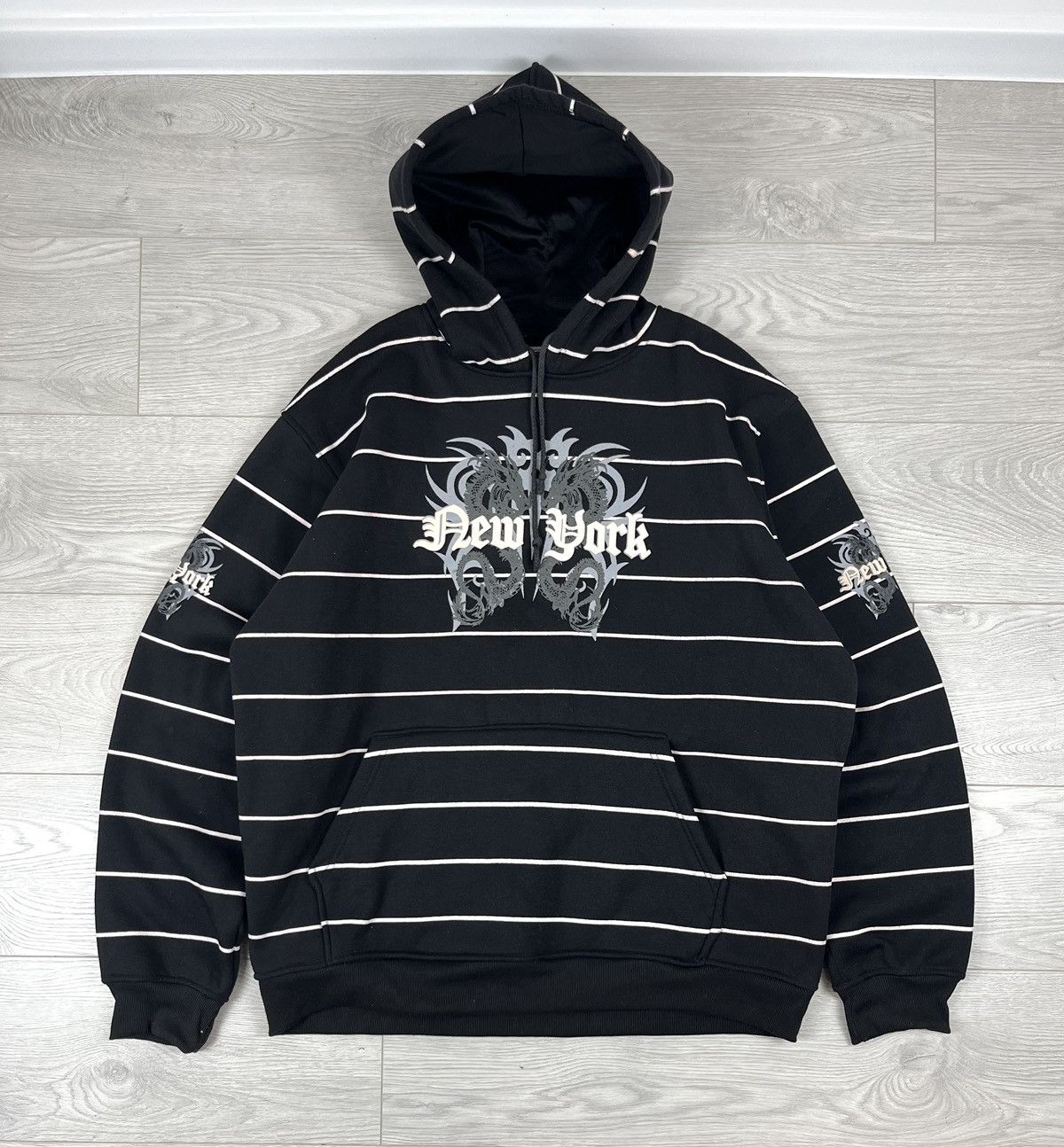Vintage New York Vintage 00s Y2K Style Black Oversized Hoodie Size US XL / EU 56 / 4 - 1 Thumbnail