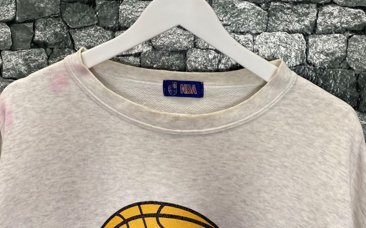 NBA Vintage 90s NBA Lakers Sweatshirt Size US L / EU 52-54 / 3 - 15 Thumbnail