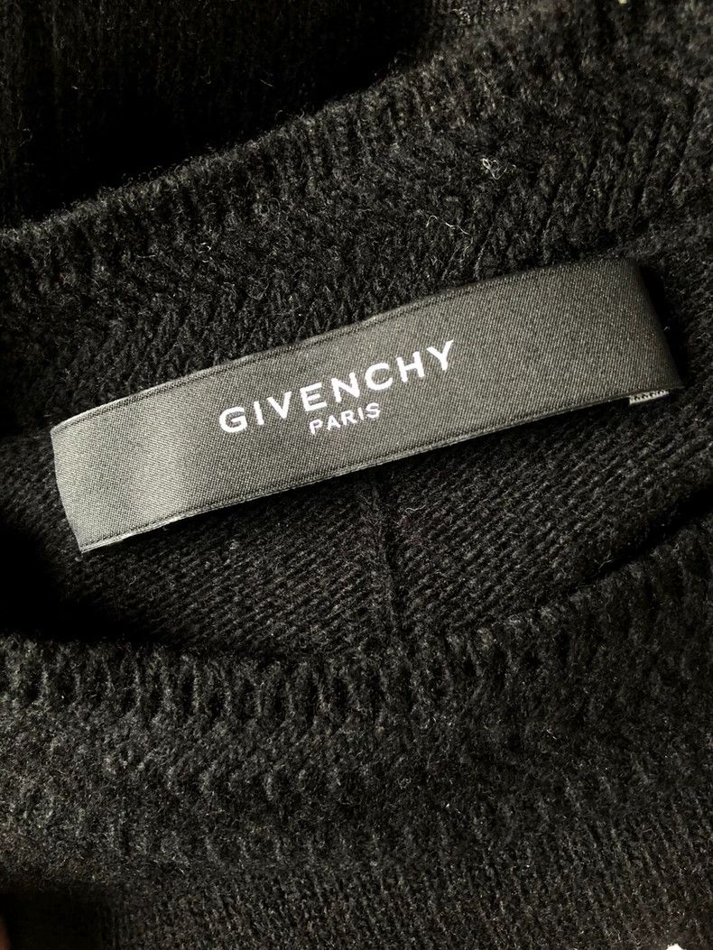 Givenchy Givenchy Sized crewneck sweater with stars Size US S / EU 44-46 / 1 - 3 Thumbnail