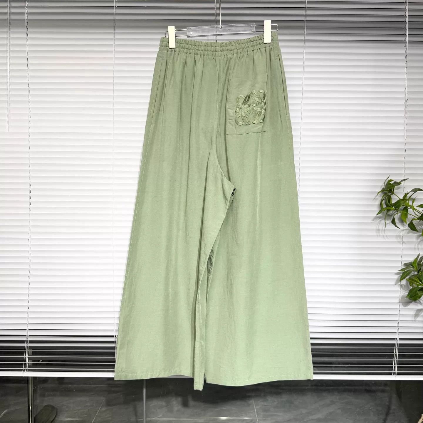 Loewe Loewe Wide Linen-Silk Green Pants S Size 26" / US 2 / IT 38 - 1 Thumbnail