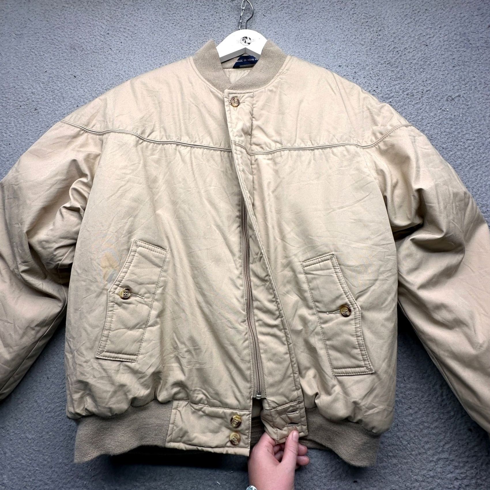 Van Heusen VINTAGE Van Heusen Quilt Lined Bomber Jacket Mens Large Tan Beige Khaki Beige Bomber Jacket Mens L Size US L / EU 52-54 / 3 - 7 Thumbnail