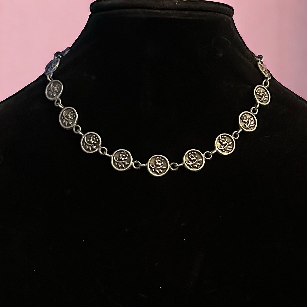 Other Pewter round flower disc link necklace Size ONE SIZE - 1 Thumbnail