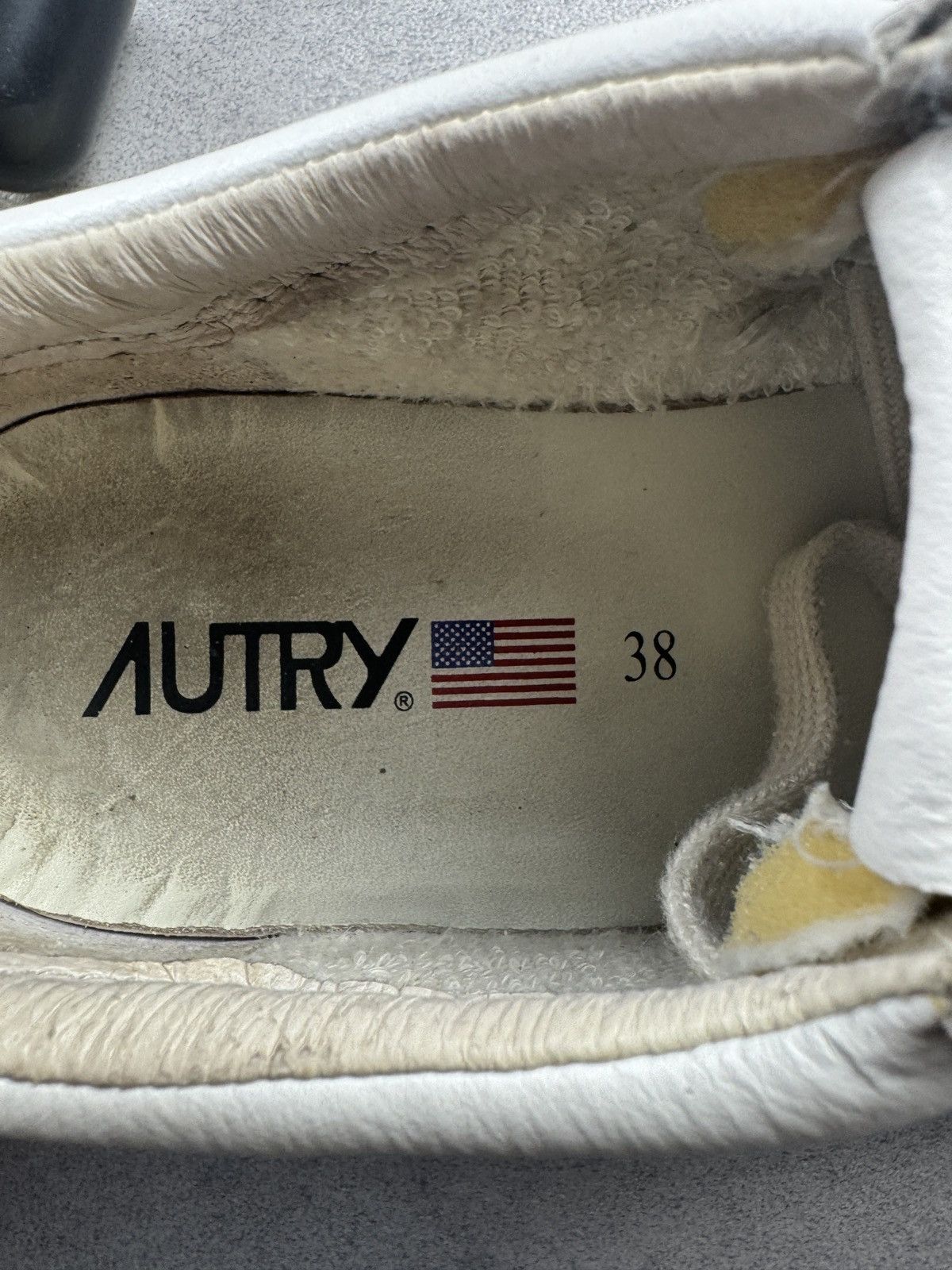 AUTRY Autry Medalist Blanc et Beige Taille 38 SKU A81 Size US 7 / IT 37 - 9 Thumbnail