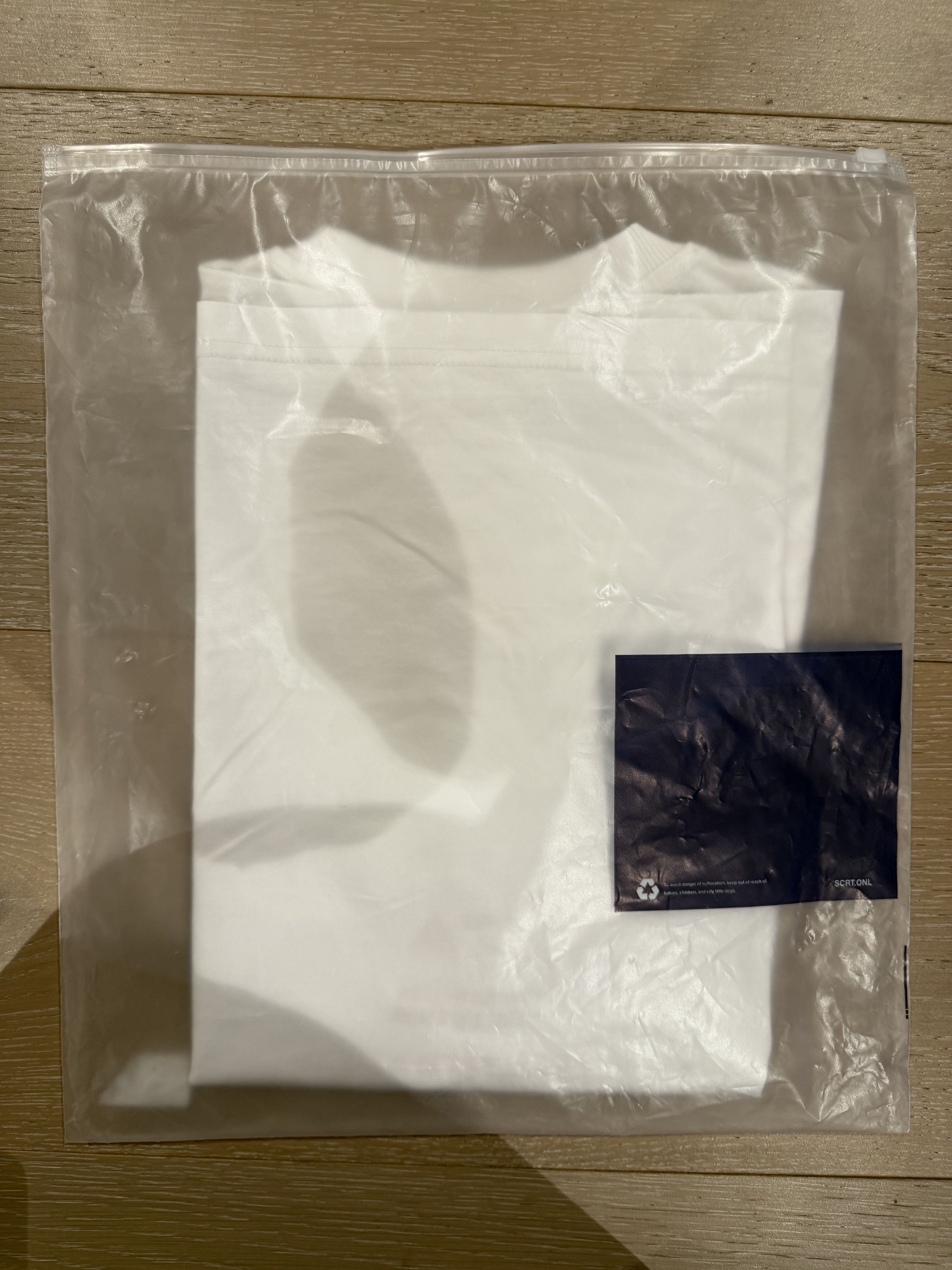 SCRT 💚 SCRT x Wim Wenders Foundation PARIS, TEXAS White Tee NEW Size US S / EU 44-46 / 1 - 21 Thumbnail