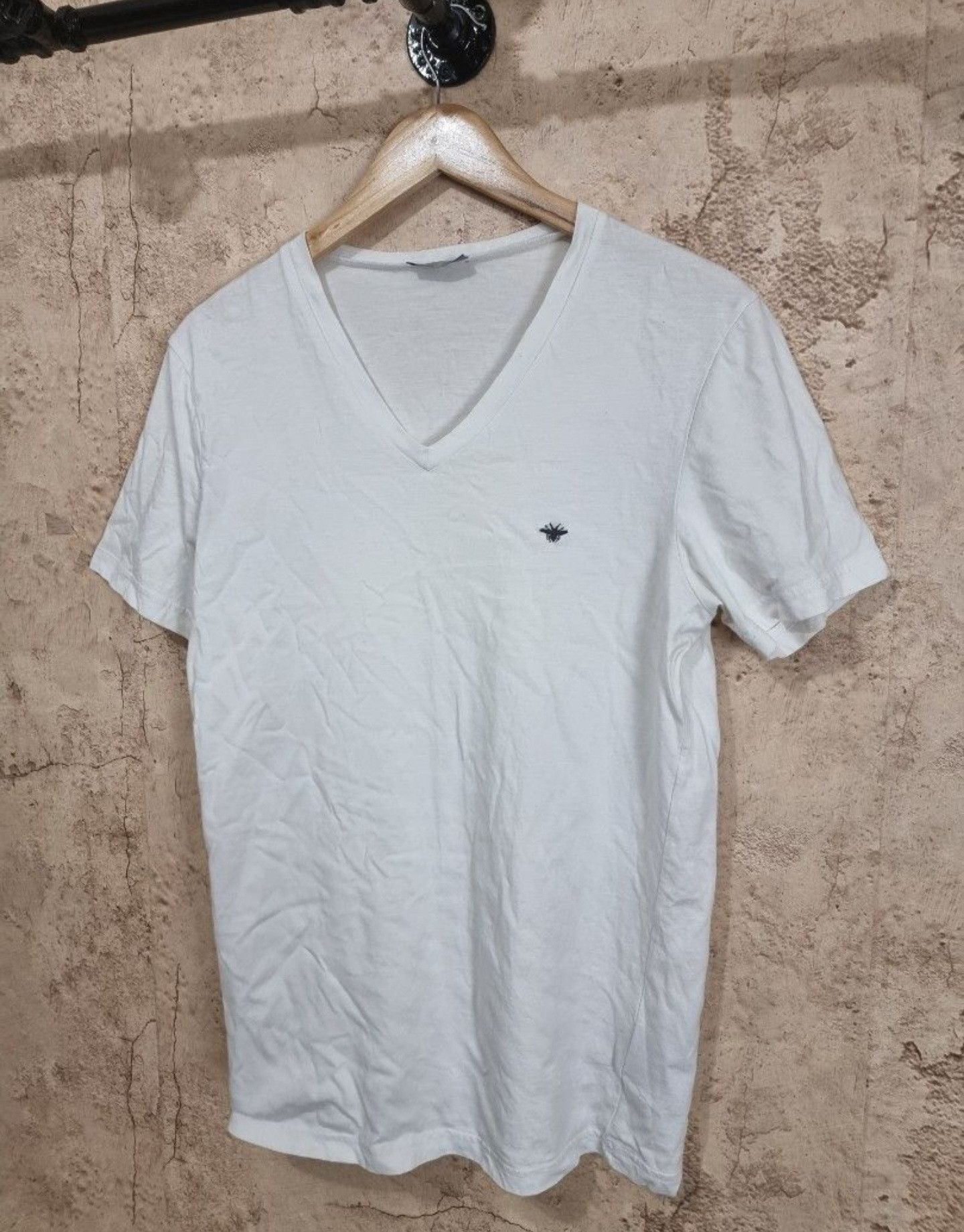 Dior Dior Embroided Bee Vneck Tee Size US S / EU 44-46 / 1 - 2 Thumbnail