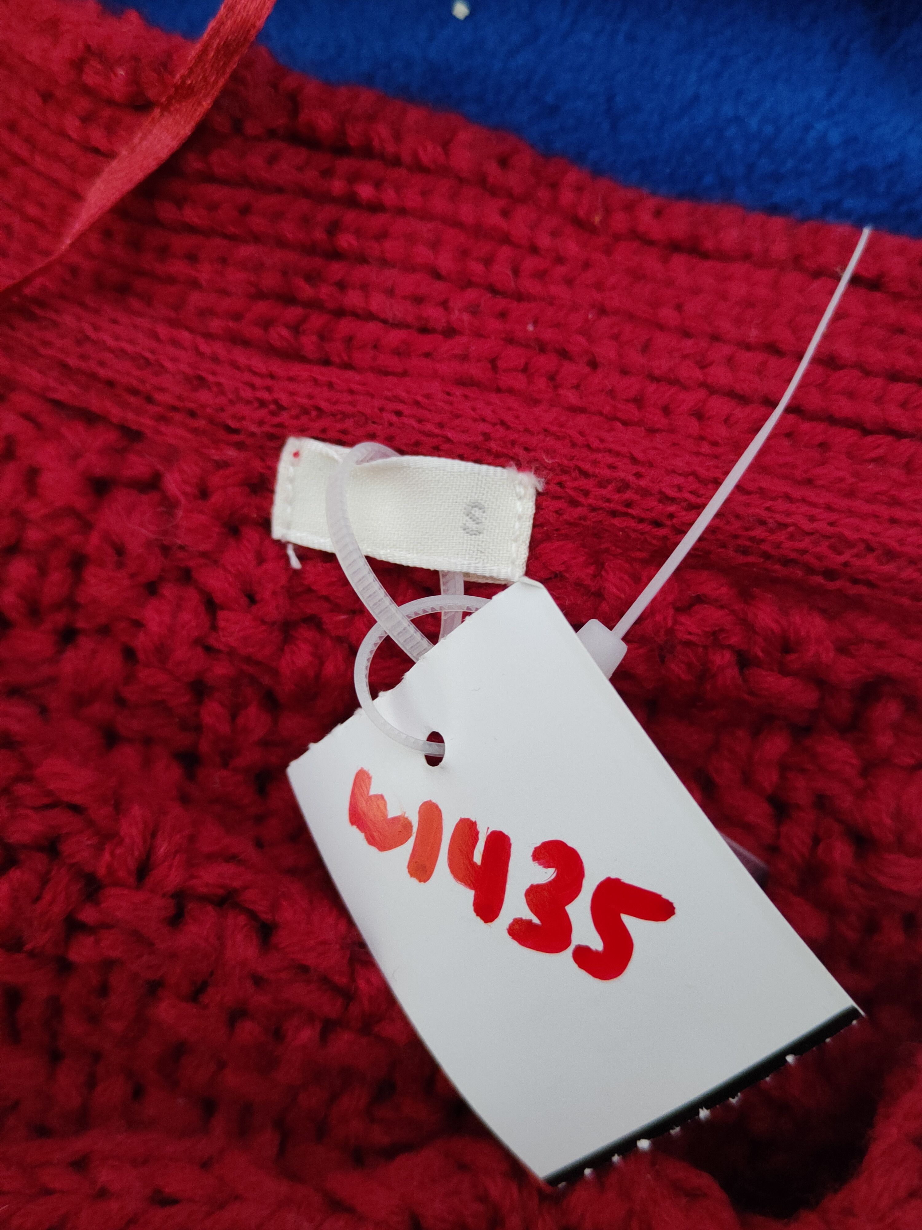 Aran Isles Knitwear × Japanese Brand GU Red cable Knitwear Cardigan #W1435 Size US S / EU 44-46 / 1 - 11 Thumbnail