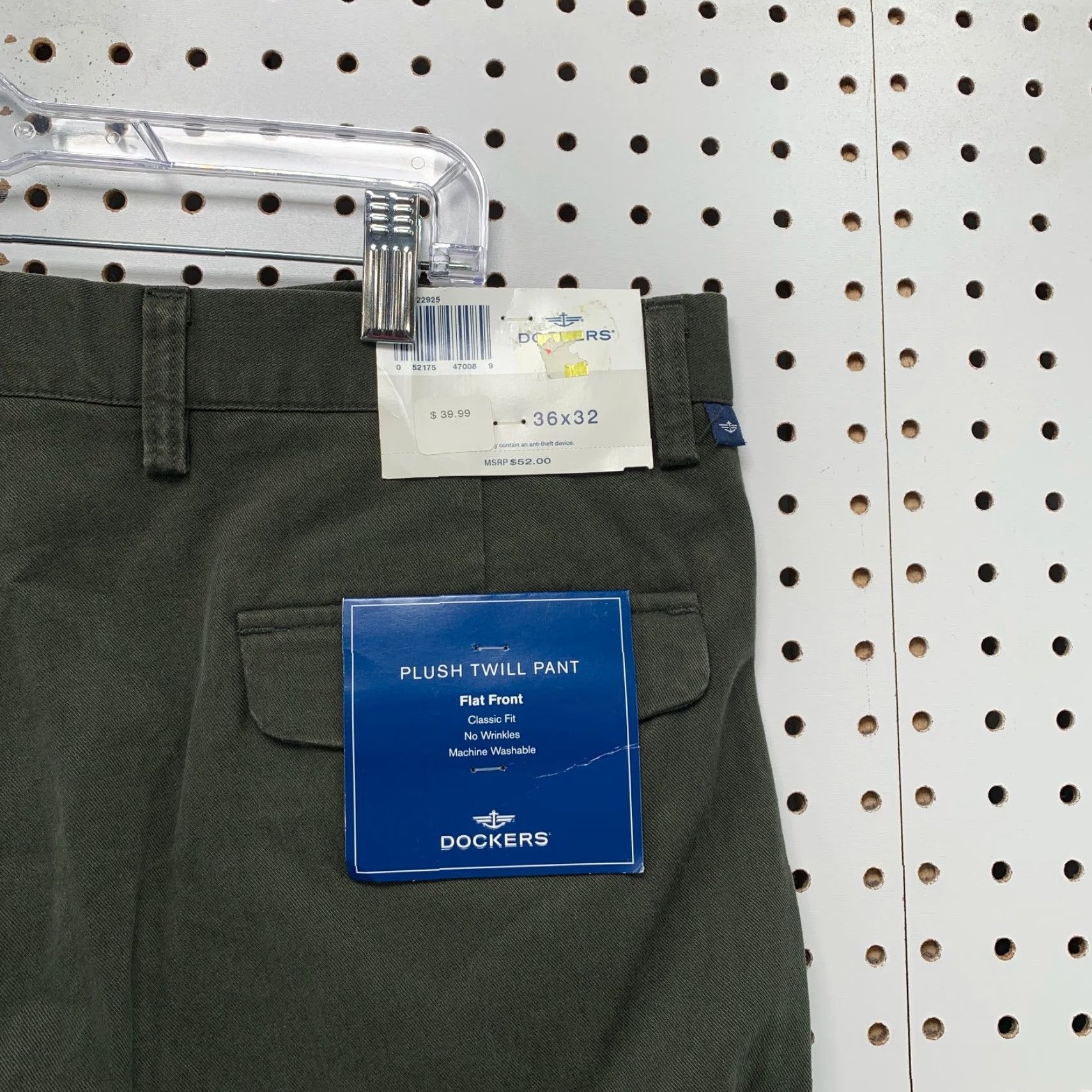 Dockers VINTAGE Dockers Chino Pants Mens 36x32 Green Classic Fit Flat Front NWT Size US 36 / EU 52 - 7 Thumbnail
